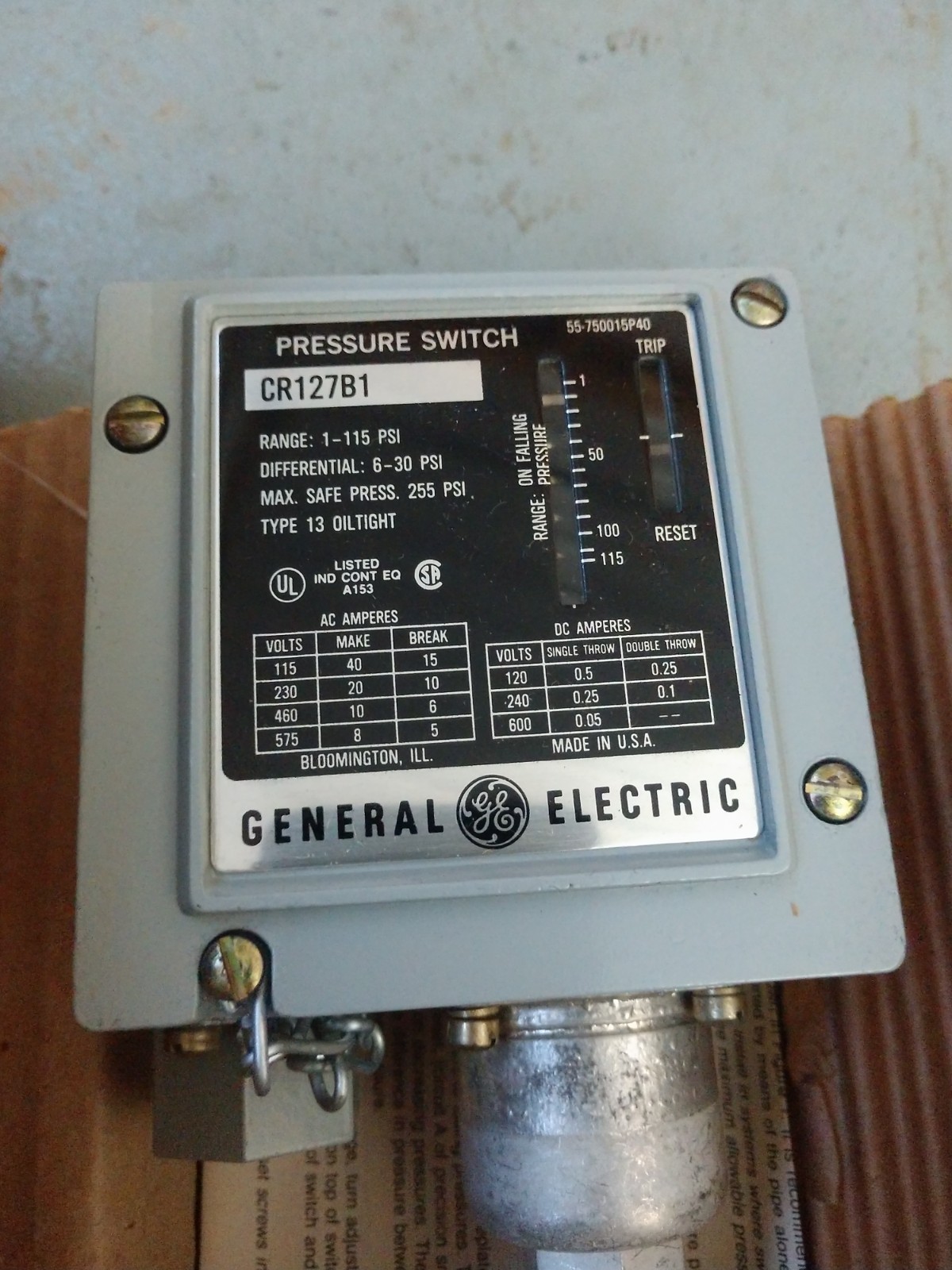 GE CR127B1 120-600V 1-115 psi Pressure Switch in NEMA 13 Enclosure BRAND NEW NOS