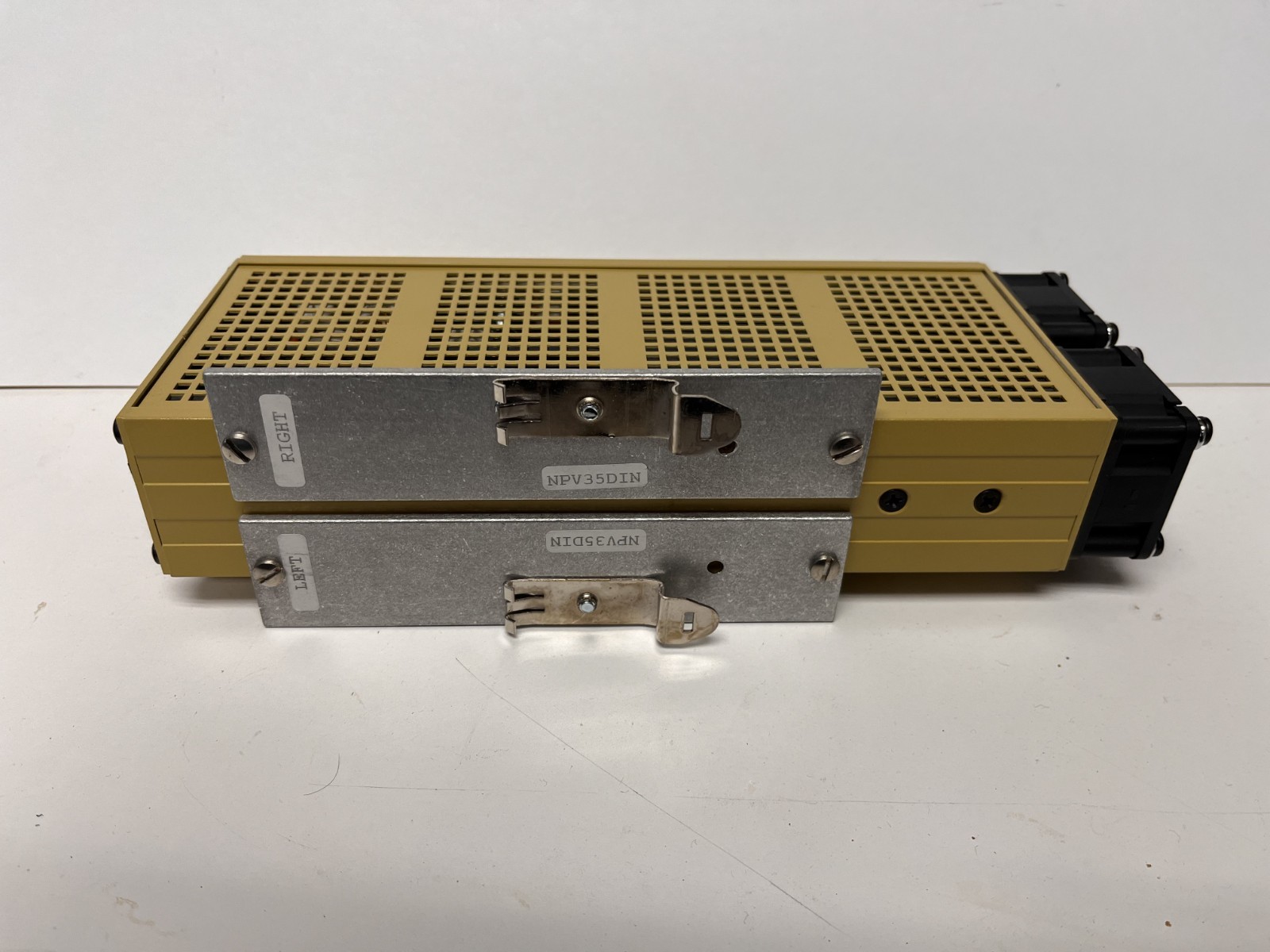Acopian W24NT1200 Regulated 24VDC 12A Power Supply (AC or DC Input) Narrow Prof.
