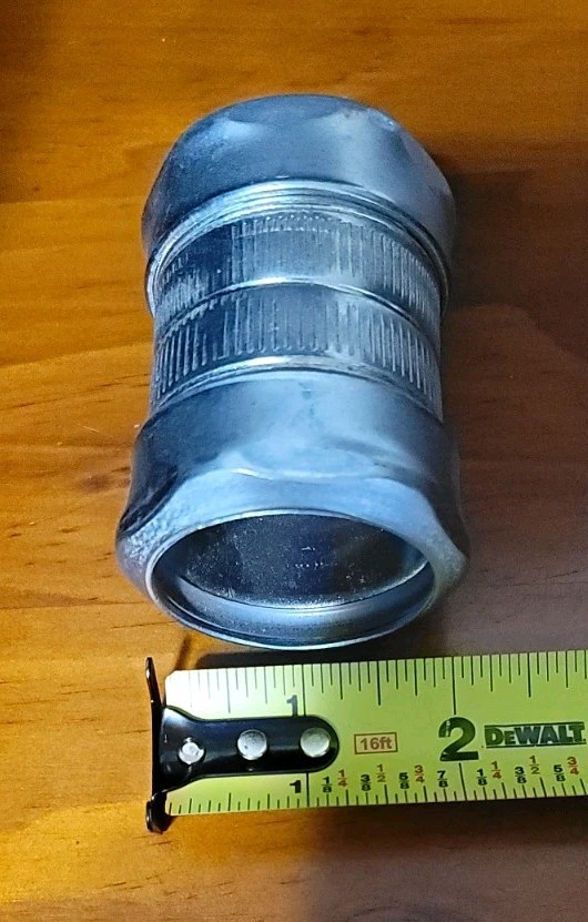 Compression Conduit Couplings – Metal – LOT OF 10 !!
