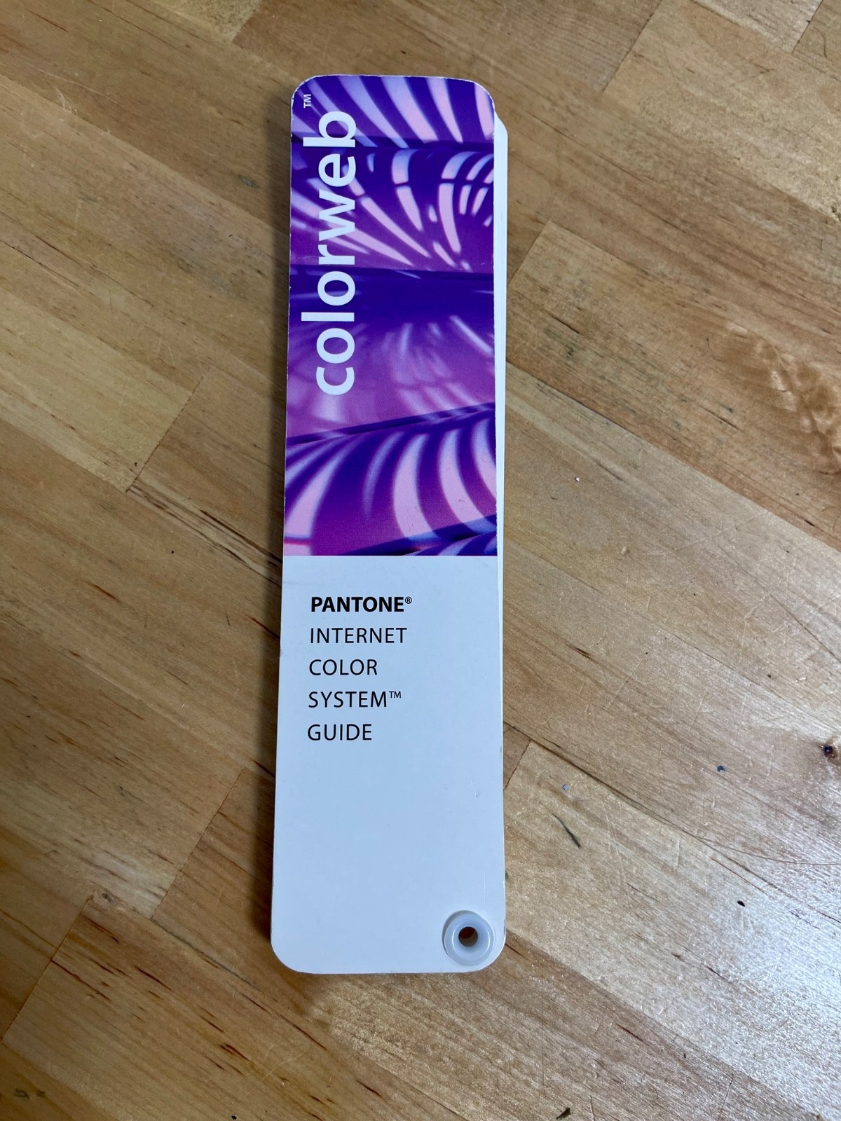 Pantone Ultimate Color Survival Guide Kit / includes 4 Color Guides w/ Software