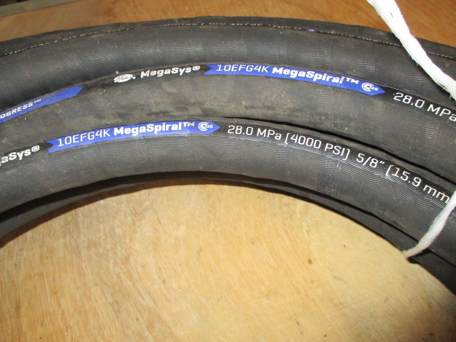 GATES HYDRAULIC HOSE 10EFG4K 5/8″ 25′ FEET FOUR WIRE HOSE SAE 100R12 4000 PSI