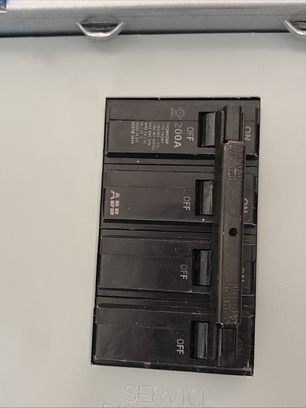 ABB 200 Amp Meter Socket & Load Center 8 Space 16 Circuit PAMS820TRLNCS