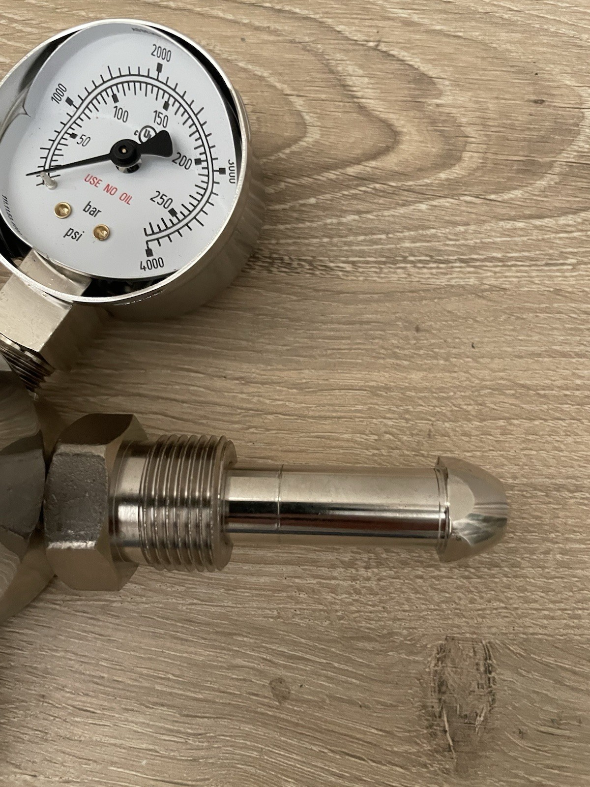 Harris KH1045 High Purity Gas Regulator, Single Stage. NEW OPEN BOX. See Details