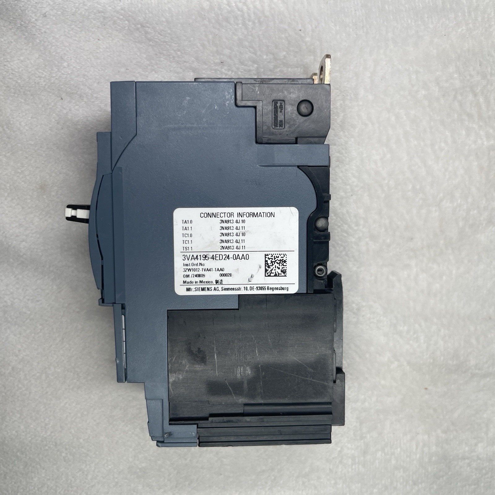 Siemens 3VA4195-4ED24-0AA0 15 Amp 600Y/347 V 2 Pole Circuit Breaker 25 kA @ 480V