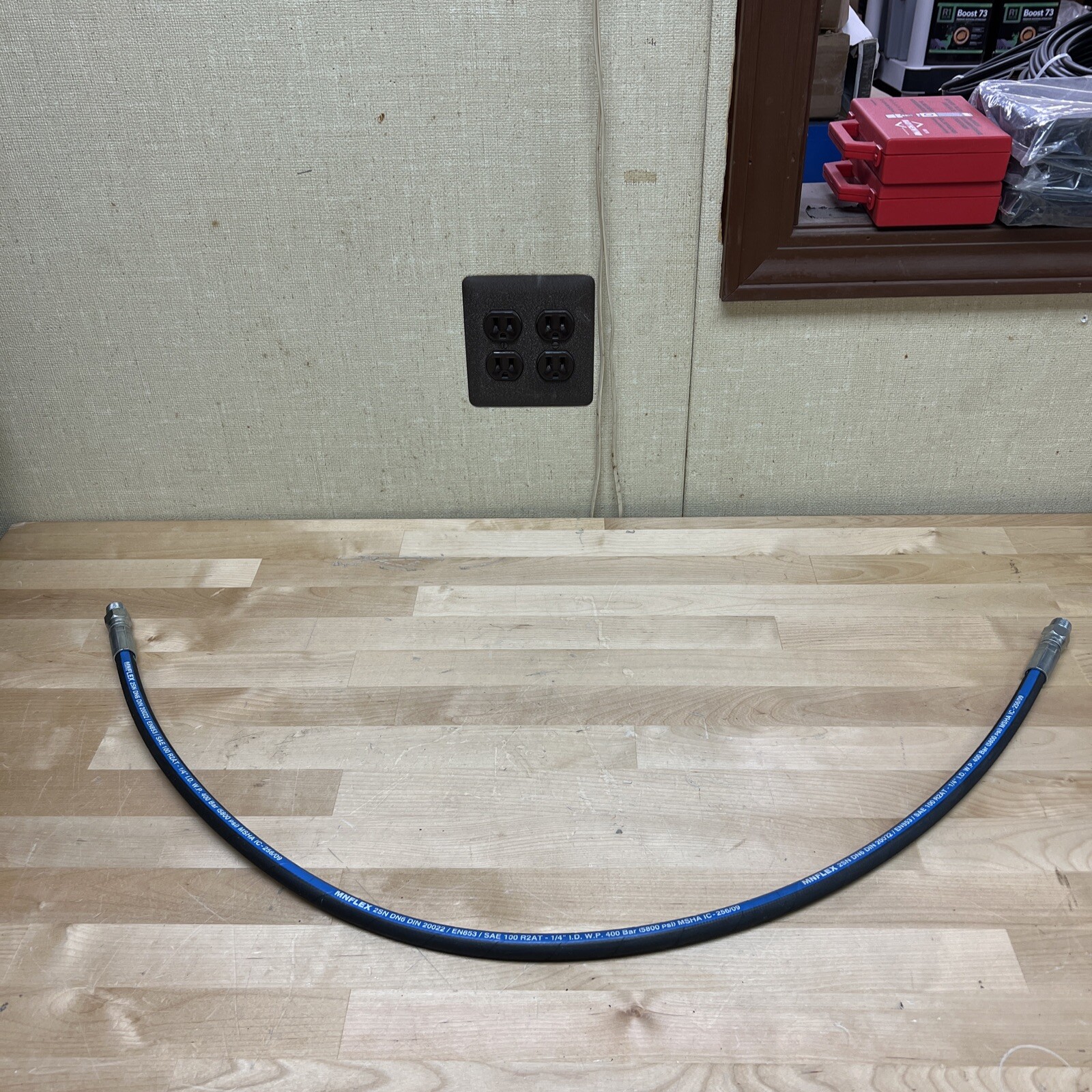 Hydraulic Hose DIN 20022 / EN853 / SAE 100 R2AT-1/4” / 5800 PSI