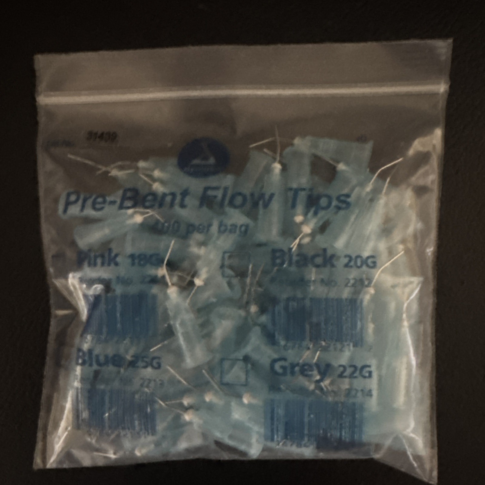 *2,500/case* Dynarex Pre-Bent Flow Tips-25G Etch tips, Blue, 25 bags of 100 tips