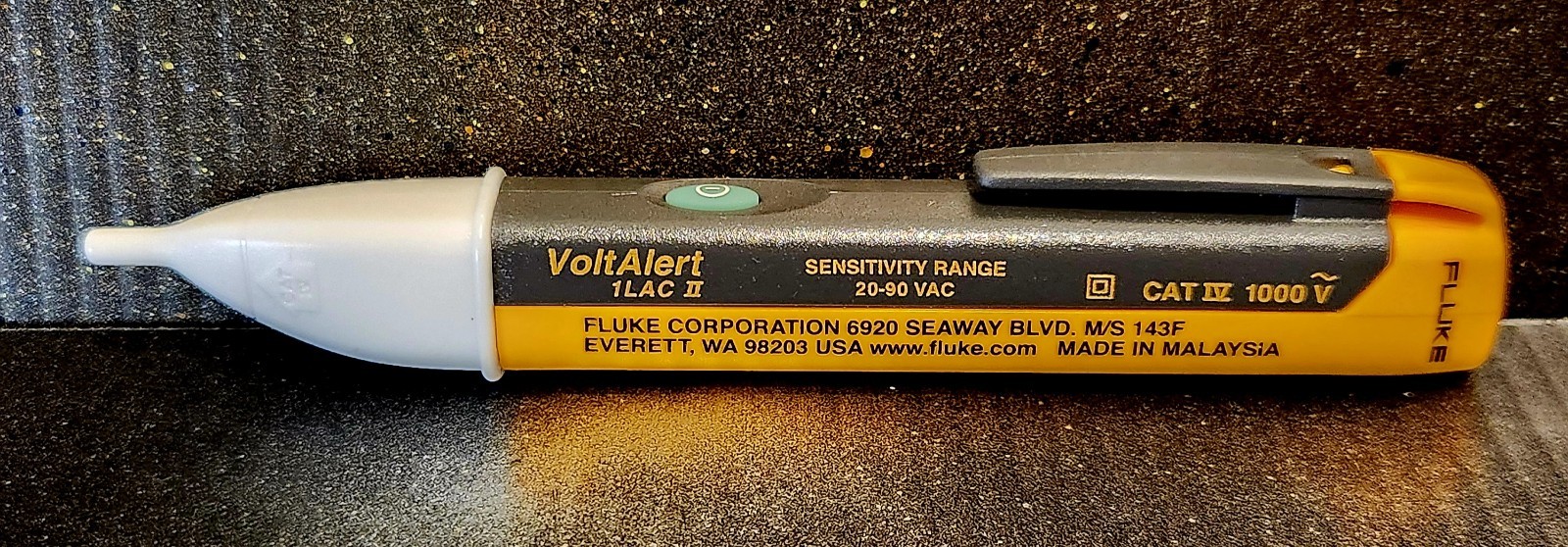 FLUKE VoltAlert 1LAC II – Non Contact LED Display 0-1000V Voltage Tester