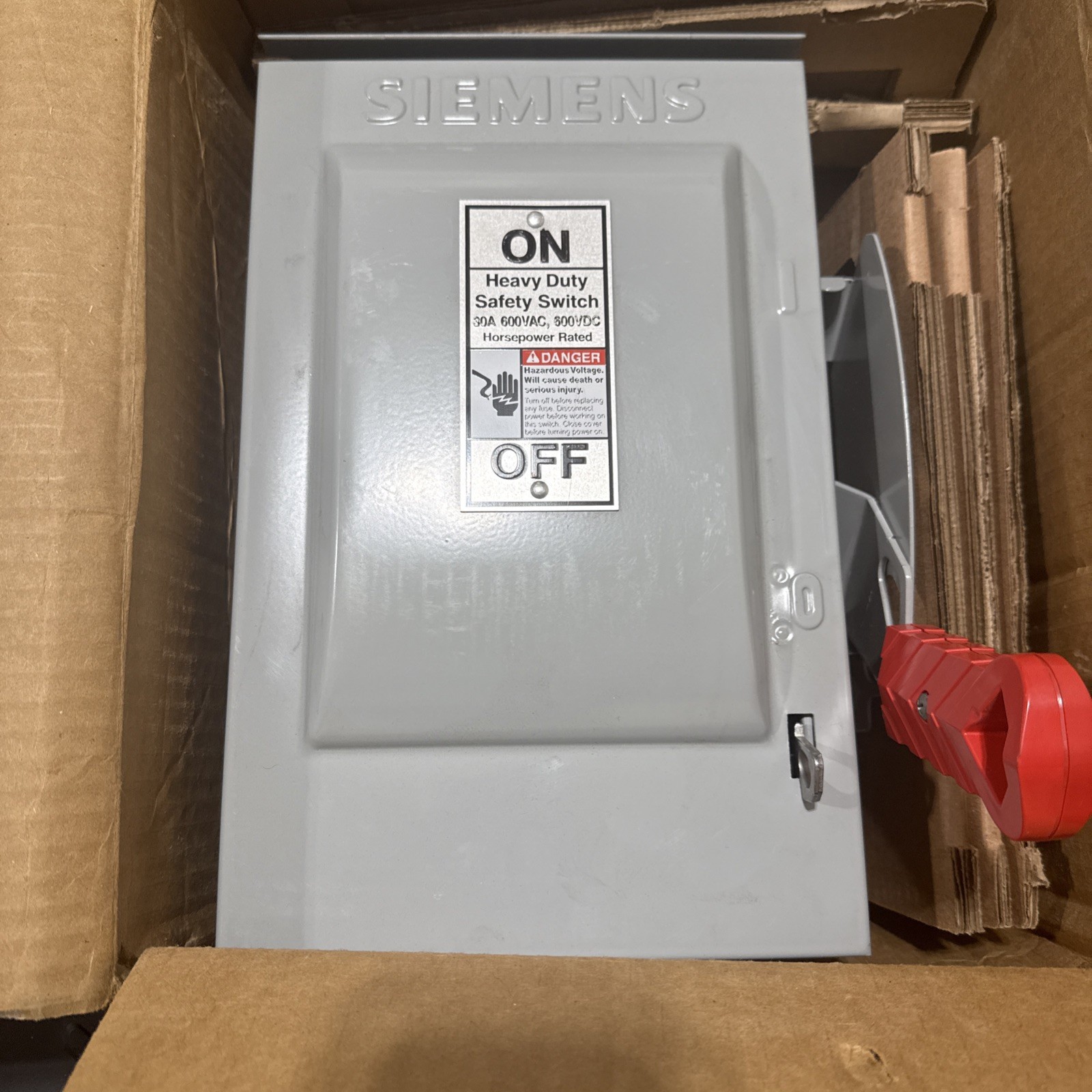 New Siemens HNF261R 2P 30A 600V Non-Fusible Safety Switch Disconnect 3R Outdoor