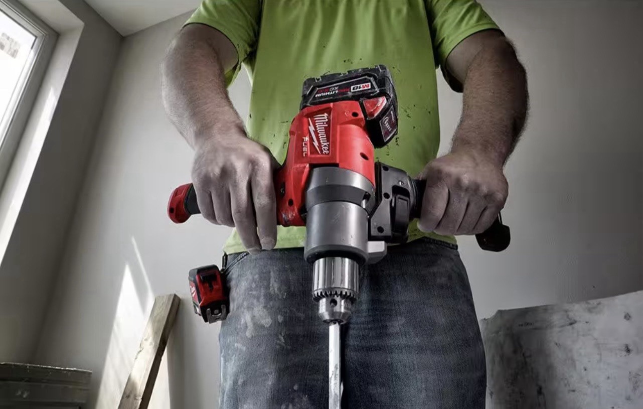 Milwaukee M18 2810-20 FUEL 18V Brushless Cordless 1/2 in. Mud Mixer (Tool-Only)