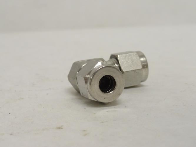 203415 New-No Box; Parker 4-4 EBZ-SS Compression Elbow; 90Deg; SS; Size: 1/4″