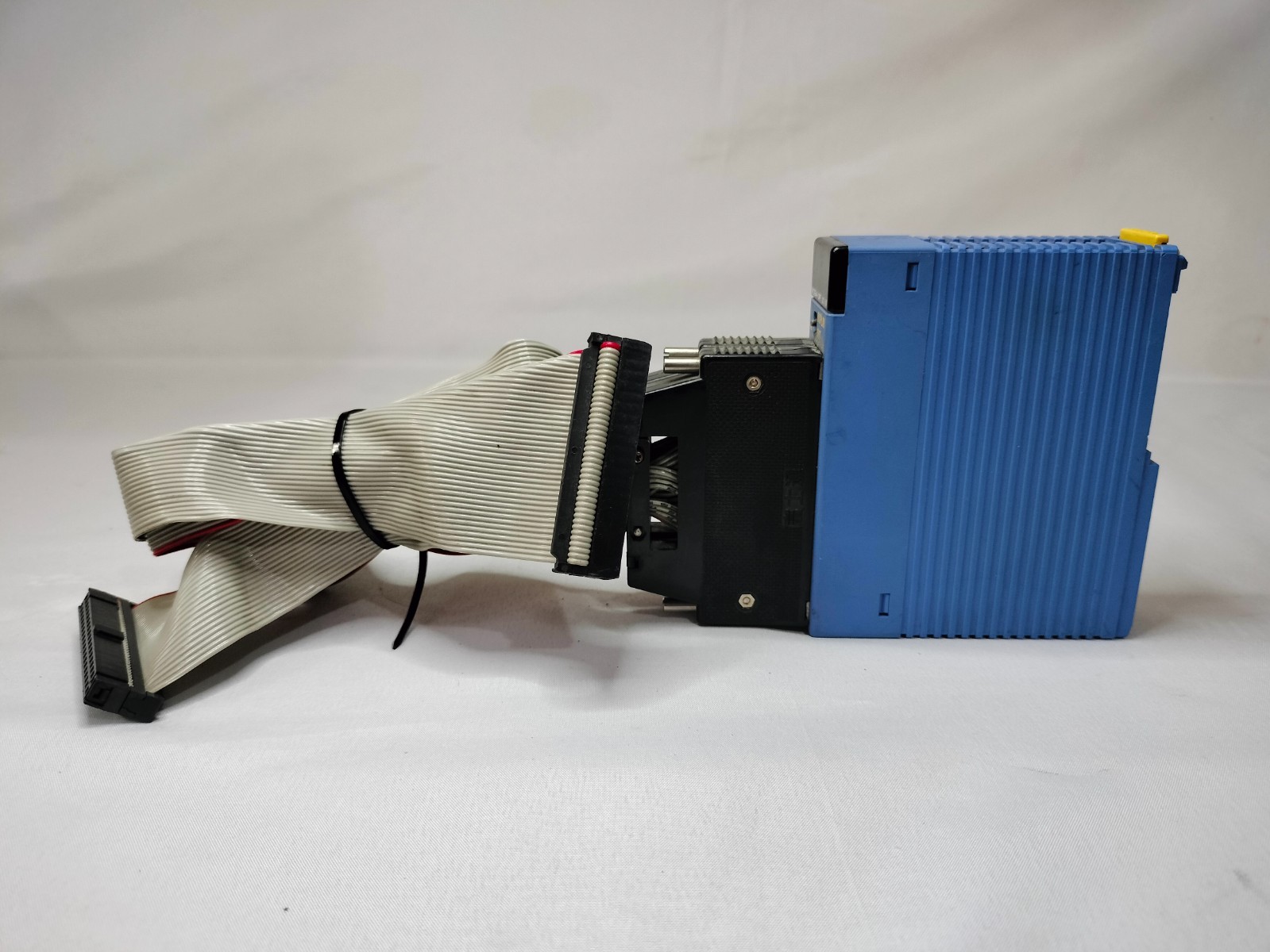 Yokogawa F3WD64-3F F3WD643F DC IN/TR Output Module Controller w/ Cable