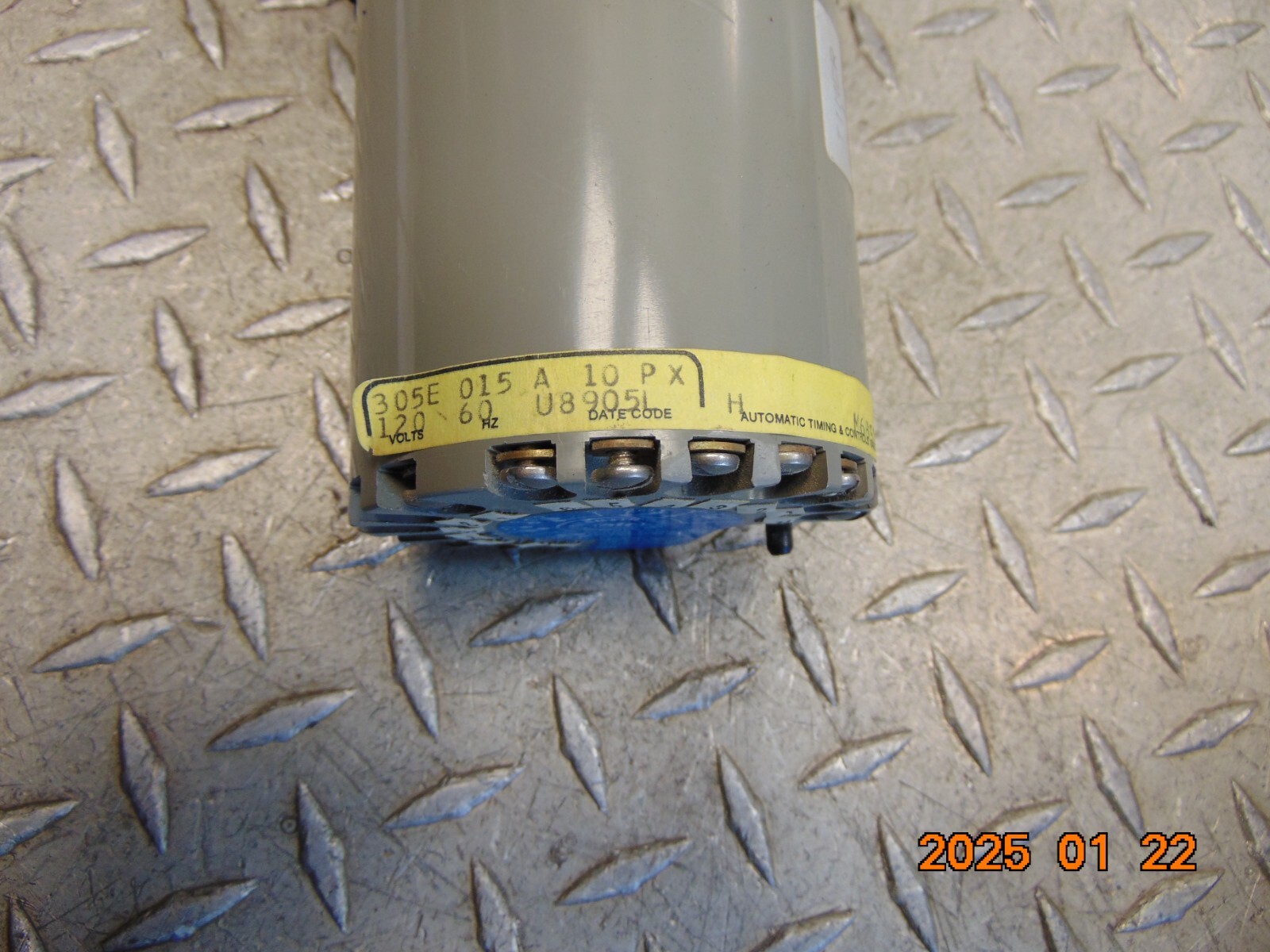 ATC 305E 015 A 10 PX ELECTROMECHANICAL TIMER 0-15 MIN 120VAC