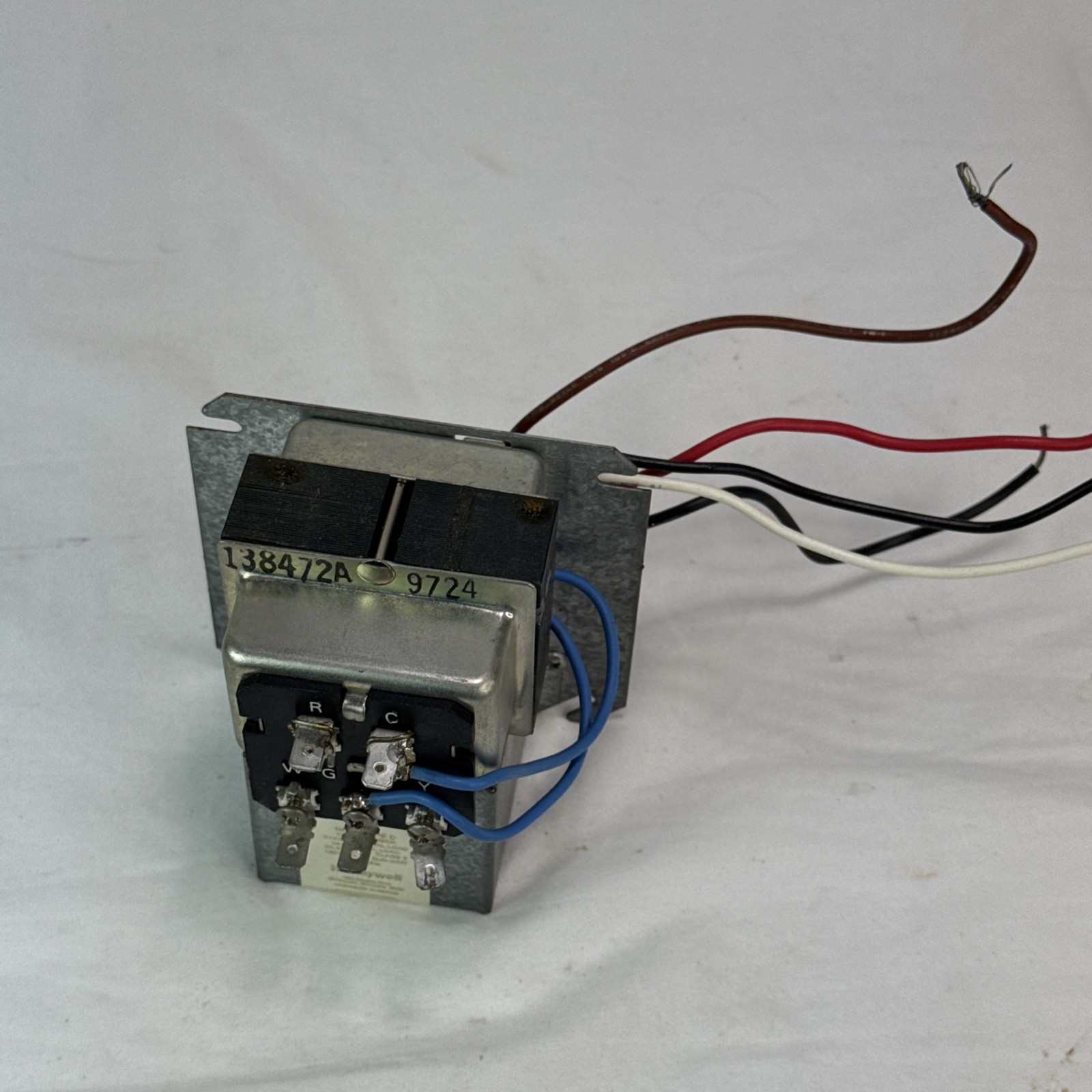 Honeywell TradeLine Fan Center R8239 A 1052 Preowned Good Condition