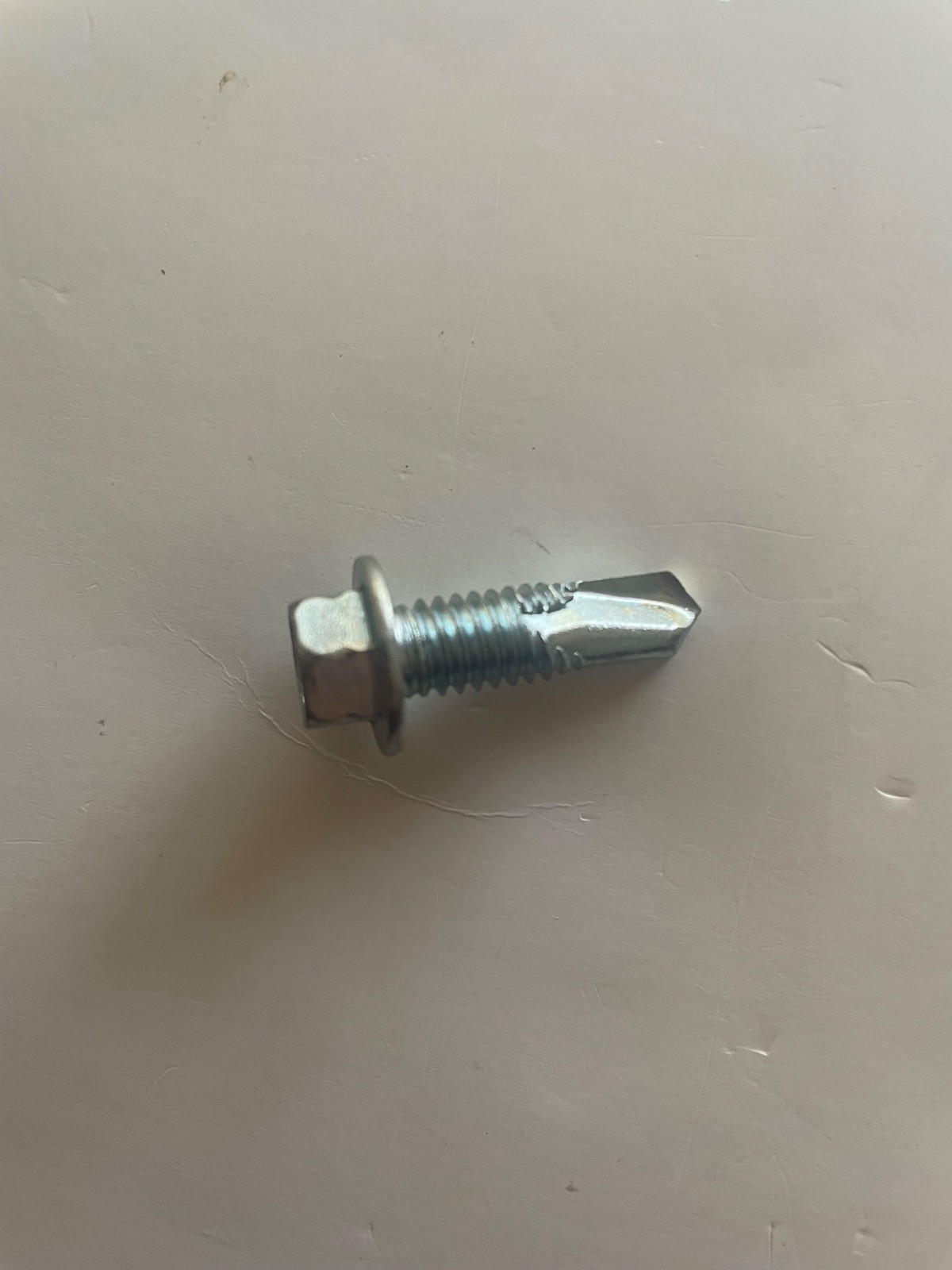 100 Count – Elco Drilit Self Drilling Screws 5/16″-18 x 1″ Type 3 3/8″ Hex Head