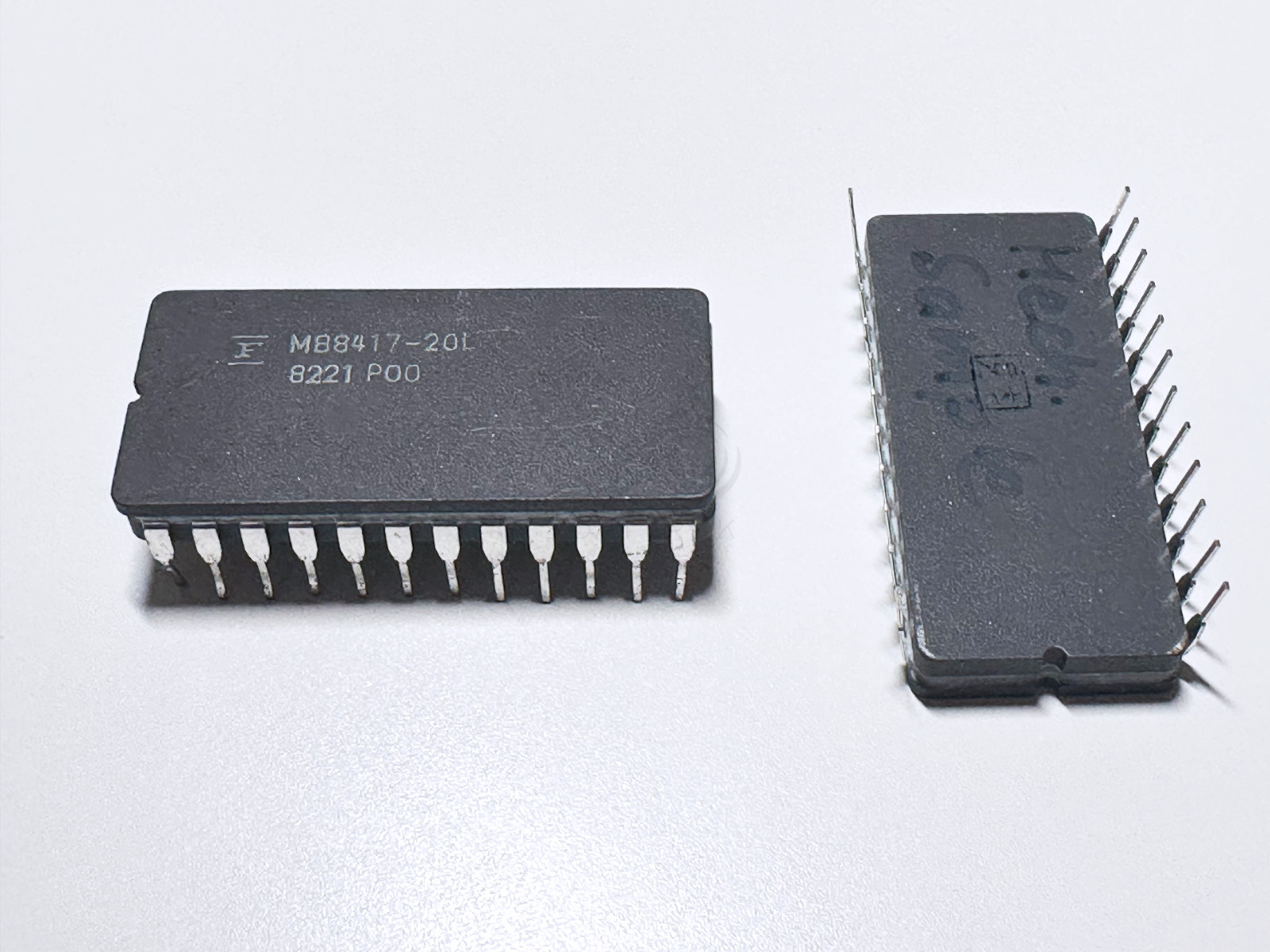 1X MB8417-20L Fujitsu Static RAM 16K SRAM 2Kx8bit Memory IC 200ns Ceramic CDIP24
