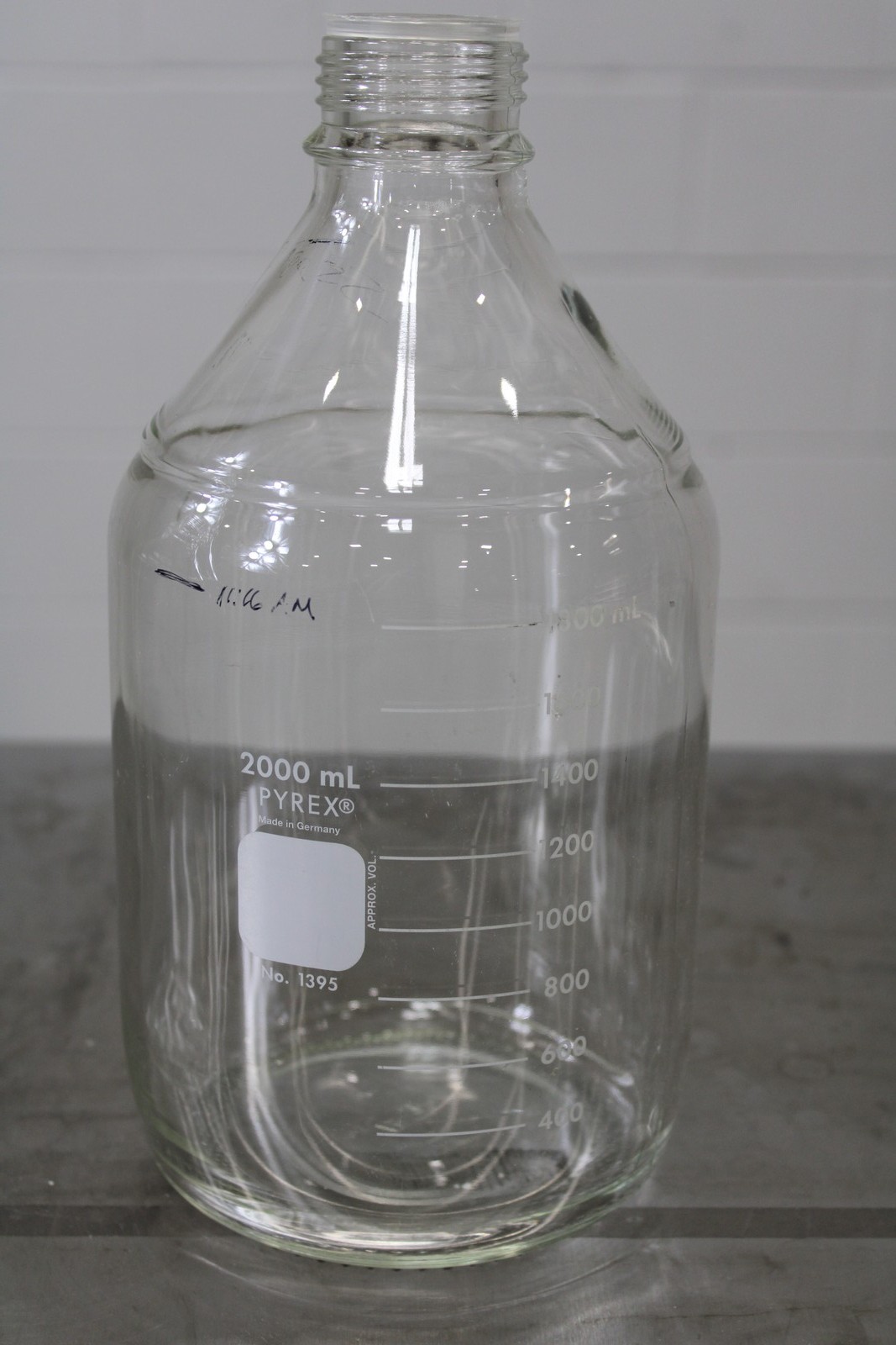 Pyrex Laboratory Glassware Beakers – 14 Piece Assorted Set, Used Co (3379669)