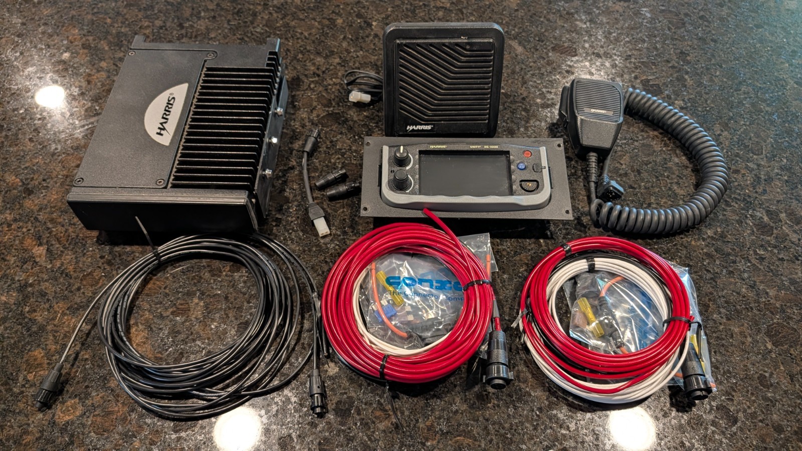 HARRIS Unity XG100M VHF/UHF/700/800 with CH-100 Touchscreen – WIDEBAND ENABLED!