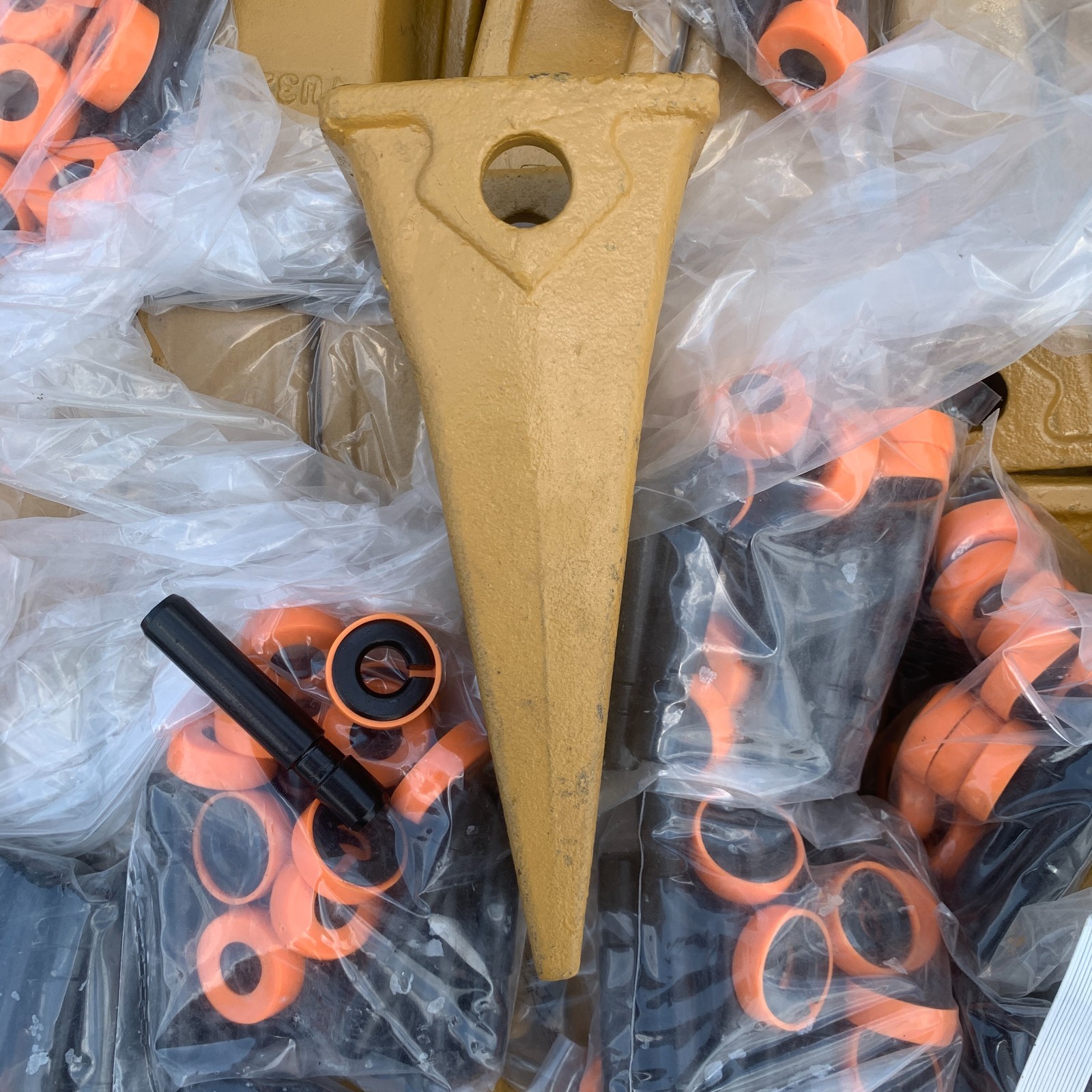 1 PK 1U3252 1u-3252 Bucket Tooth & 9J2258 Pins, 8E6259 retainer fit CAT J250