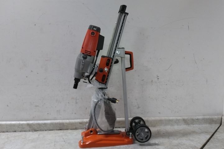 Husqvarna DMS 240 2.9 HP 100 to 120VAC 10 In Coring Capacity Diamond Coring Rig