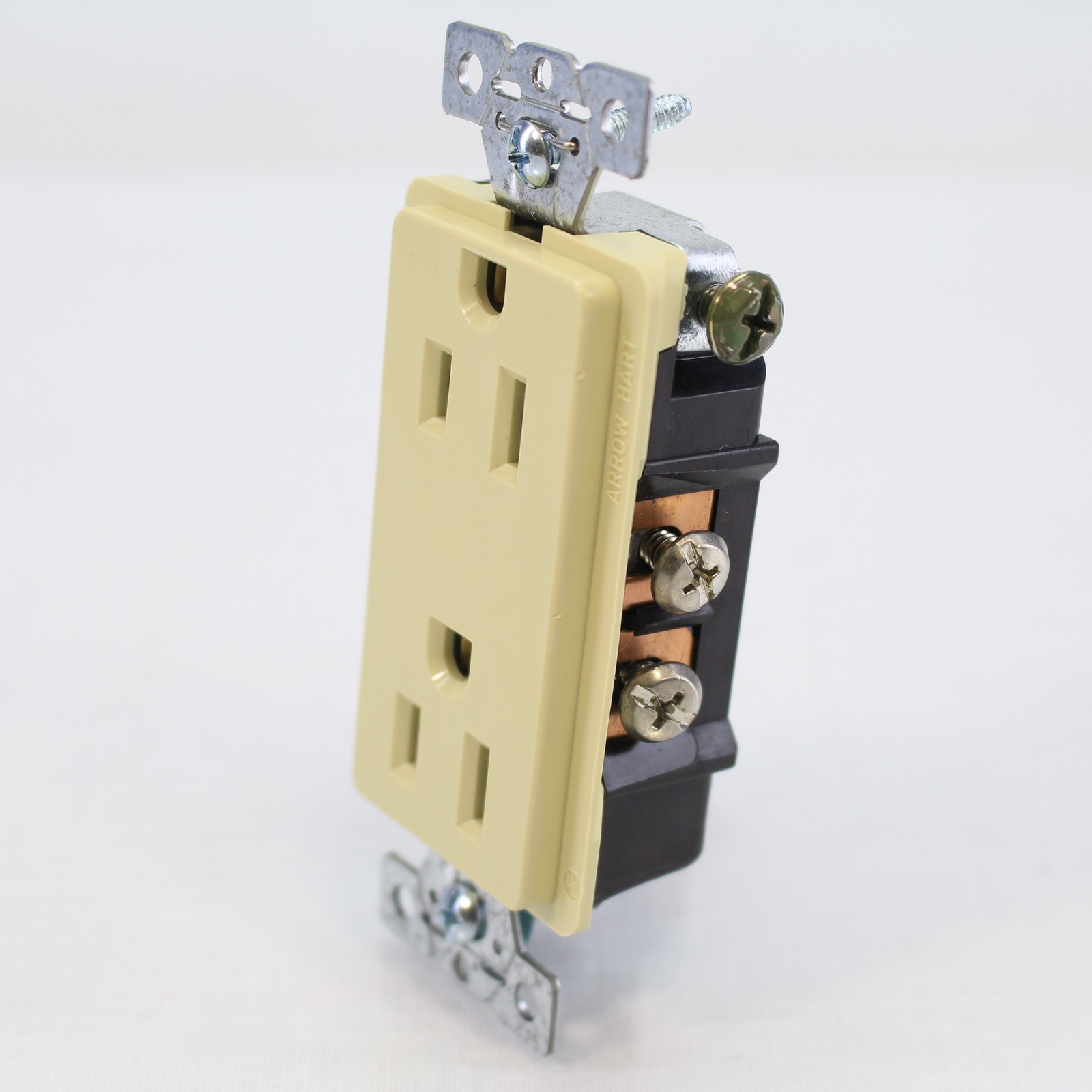 10 Cooper Ivory Commercial Decorator Receptacle 5-15R 2P3W 15A 125V B&S DECB15I
