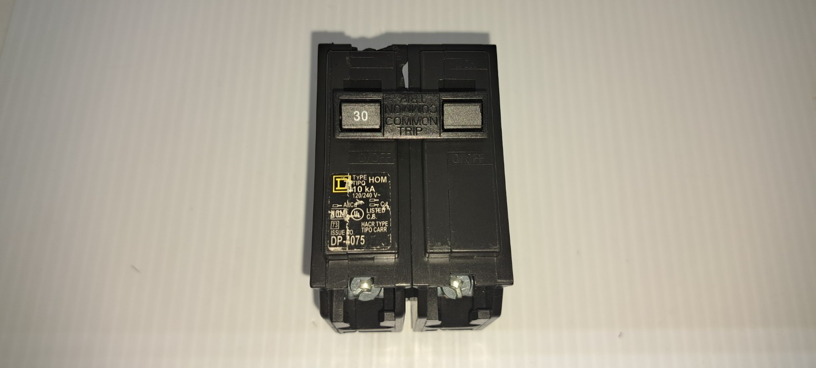 SQUARE D HOM230 30 AMP 2 POLE 120/240V CIRCUIT BREAKER TYPE HOM FLAW