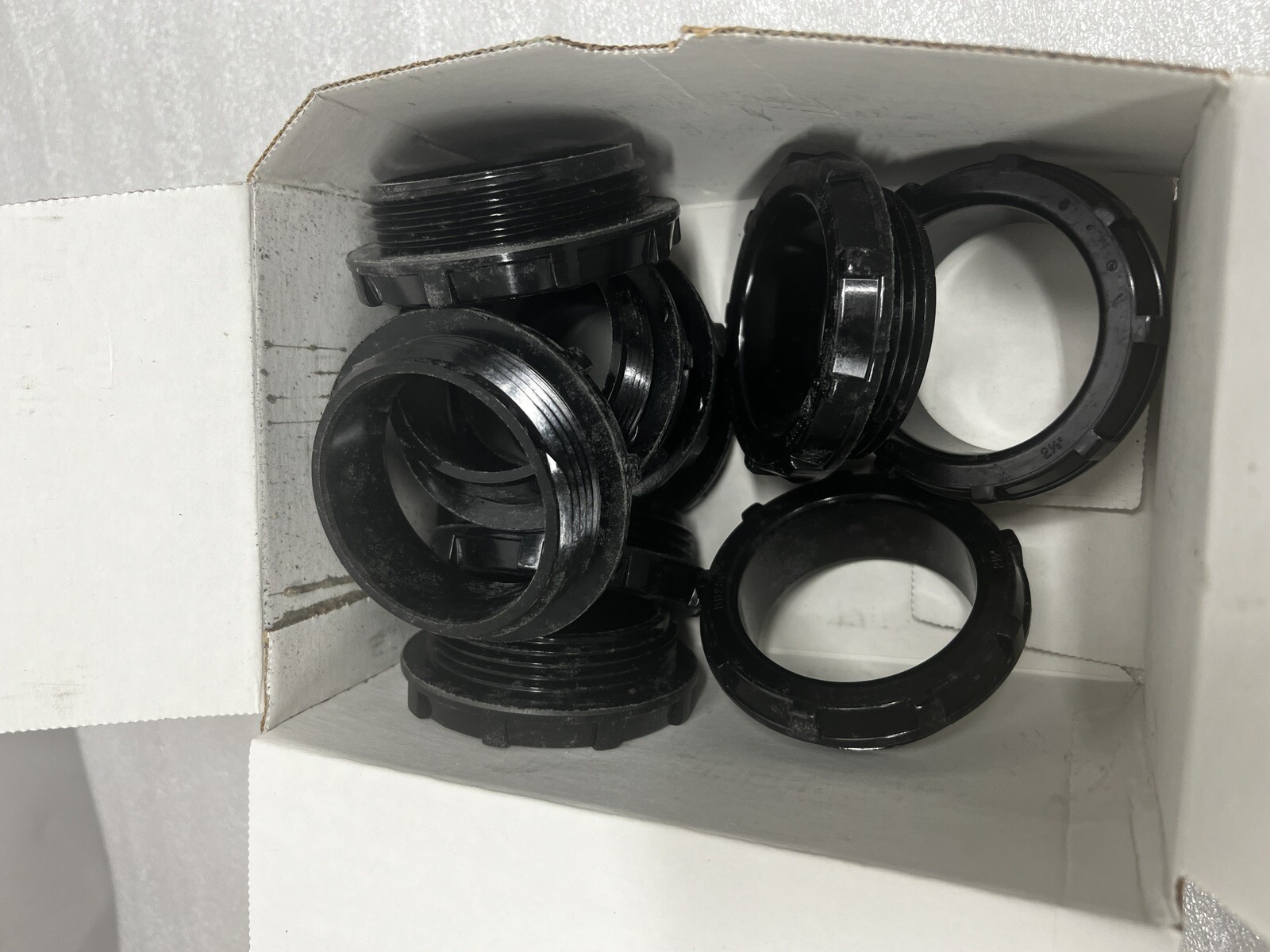 OZ-GEDNEY BB-250 2-1/2″ Insulating Threaded Non-Metallic Bushings BOX OF 10