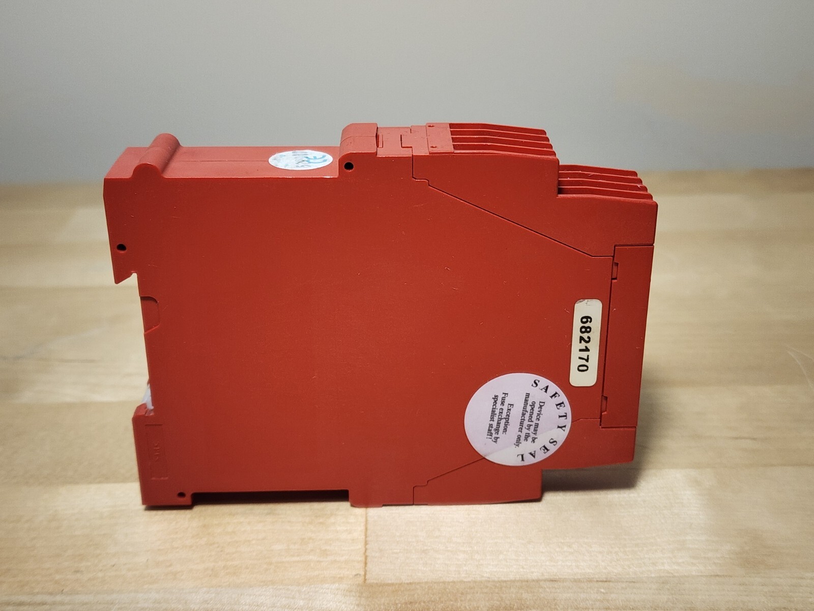 Elan Schmersal SRB-C.44-24V Safety Relay Module 24V AC/DC Emergency Stop 3 NO