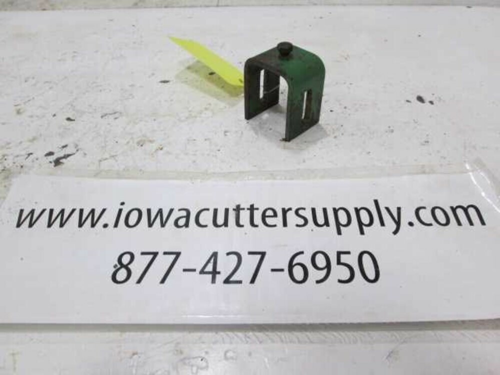 Deere Clevis E48724 + AE30148