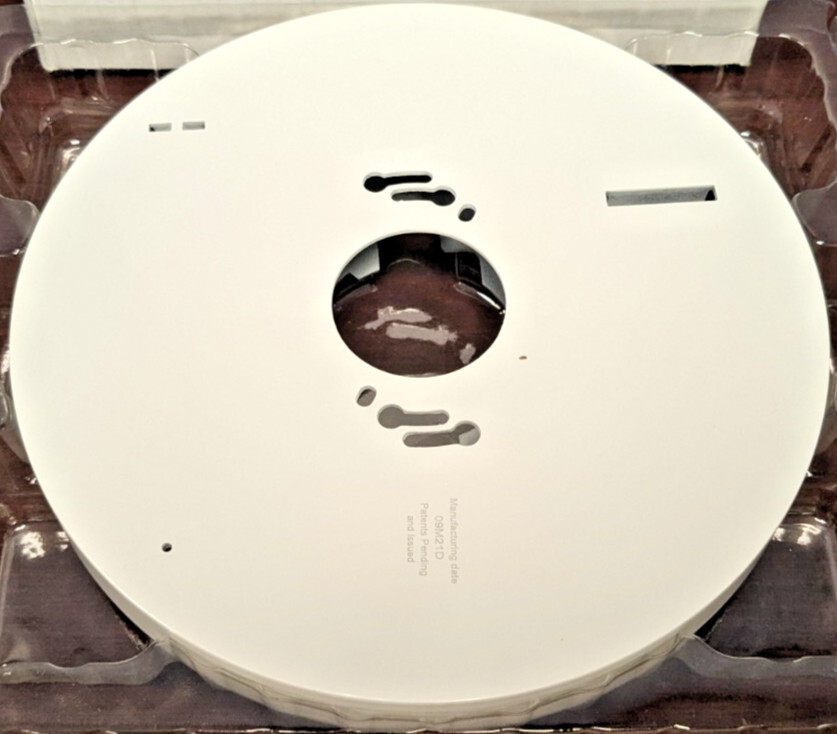 SATCO BLINK ULTRA SLIM 9″ WHITE EMERGENCY BATTERY BACK-UP ROUND CASING S29657
