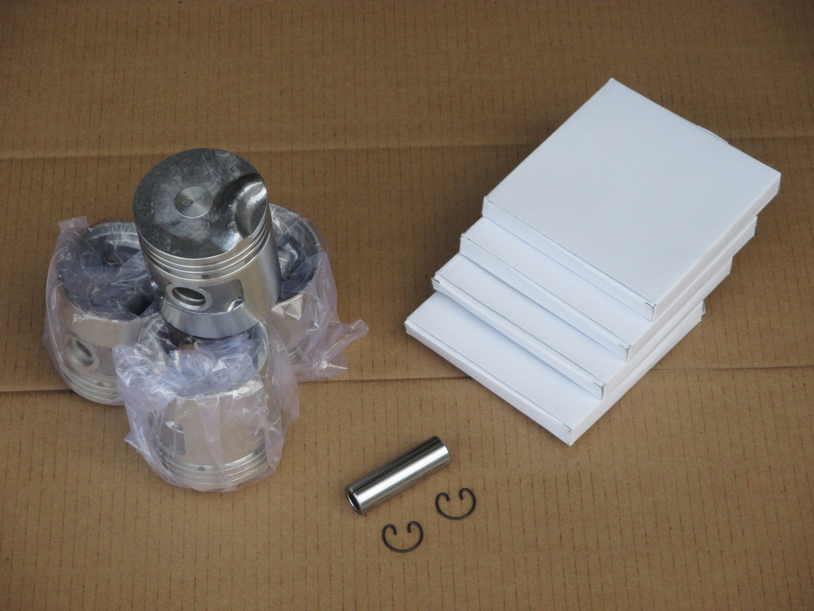DOME TOP PISTONS + RING SET STANDARD FOR IH INTERNATIONAL FARMALL CUB LO-BOY