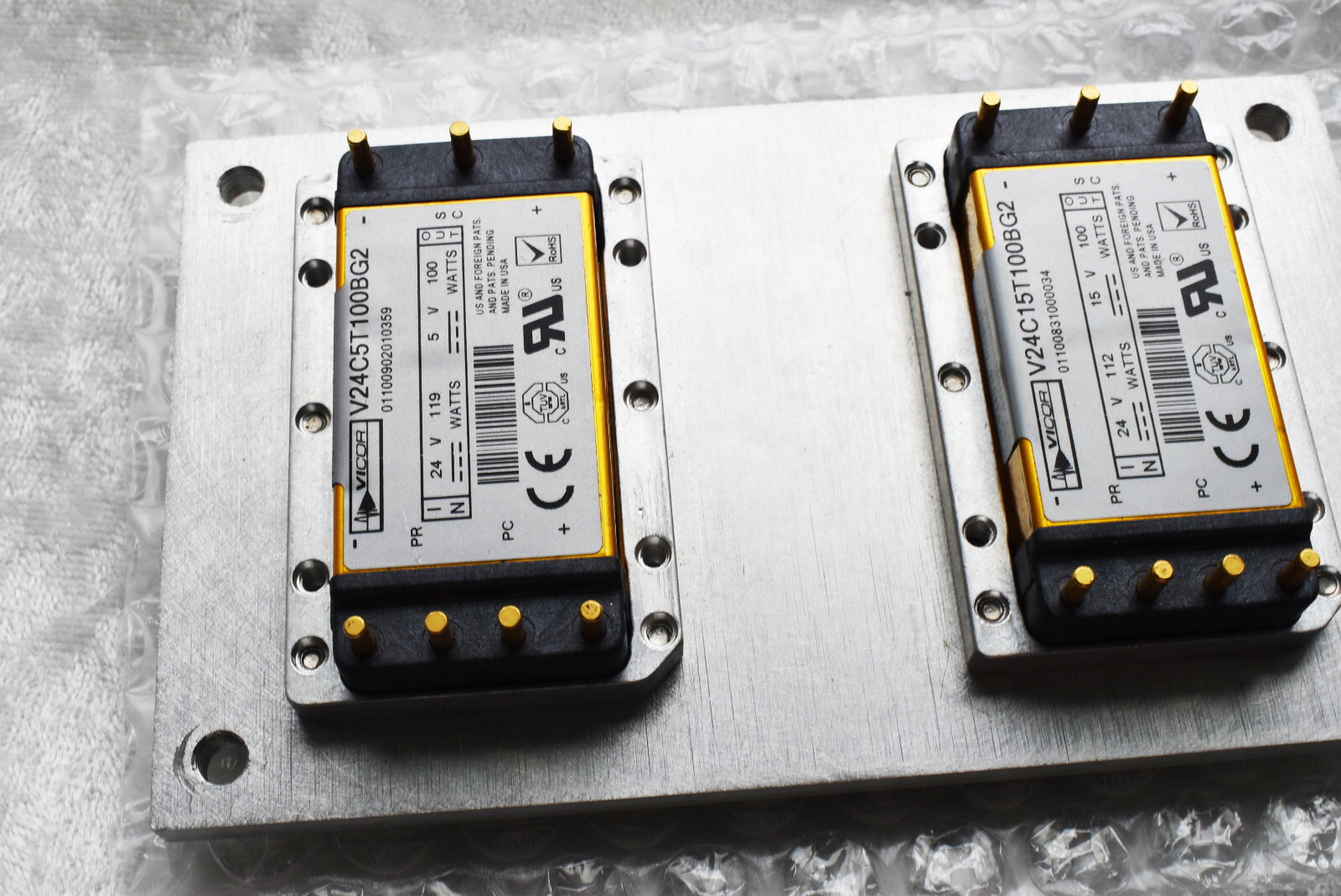 NEW (2) Vicor V24C12T100BL DC/DC Micro Converter Full Brick 24V 112W to 15V 100W