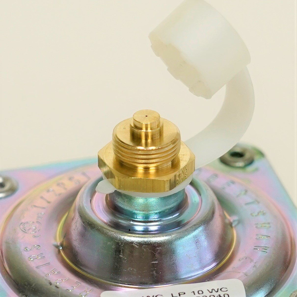 Gas Oven Pressure Regulator for Electrolux 316091706 AP2125390 PS438464