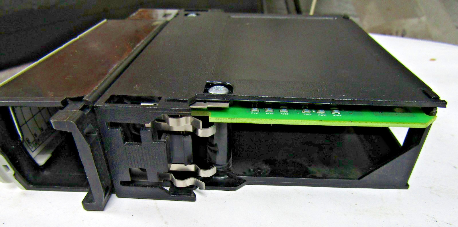 ✌️ALLEN BRADLEY 1756-IB32 SER B CONTROLOGIX 32 PT 12/24DC INPUT MODULE