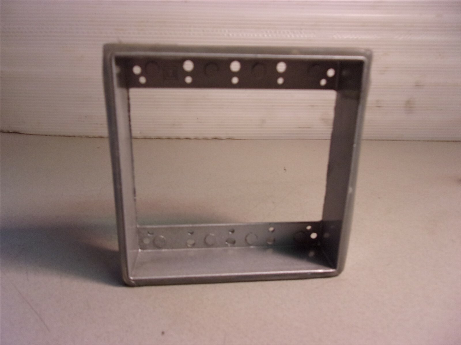 NEW Bell 16.3 cu in Outlet Box *FREE SHIPPING*