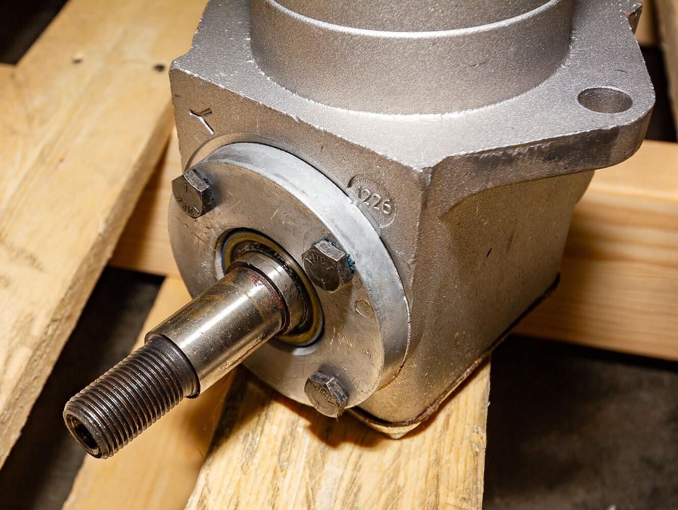 19330 – 90°-1:1, CW Input/CCW Ouput Gearbox(Peerless Gear OEM Gearbox H 1000-1 )