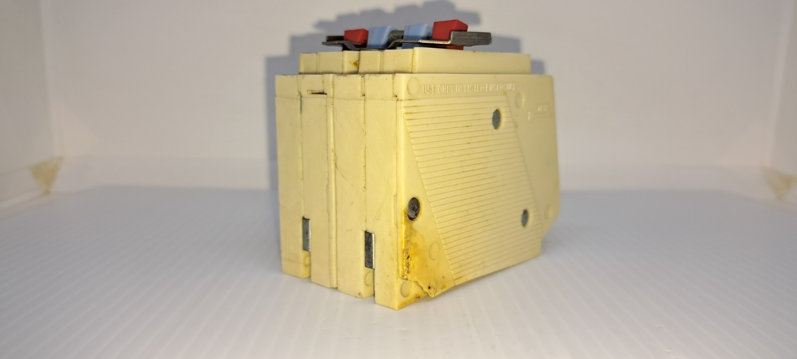 Bryant BQ220-250 4-Pole Quad Type BARD Circuit Breaker White BQ 220-250 FLAW