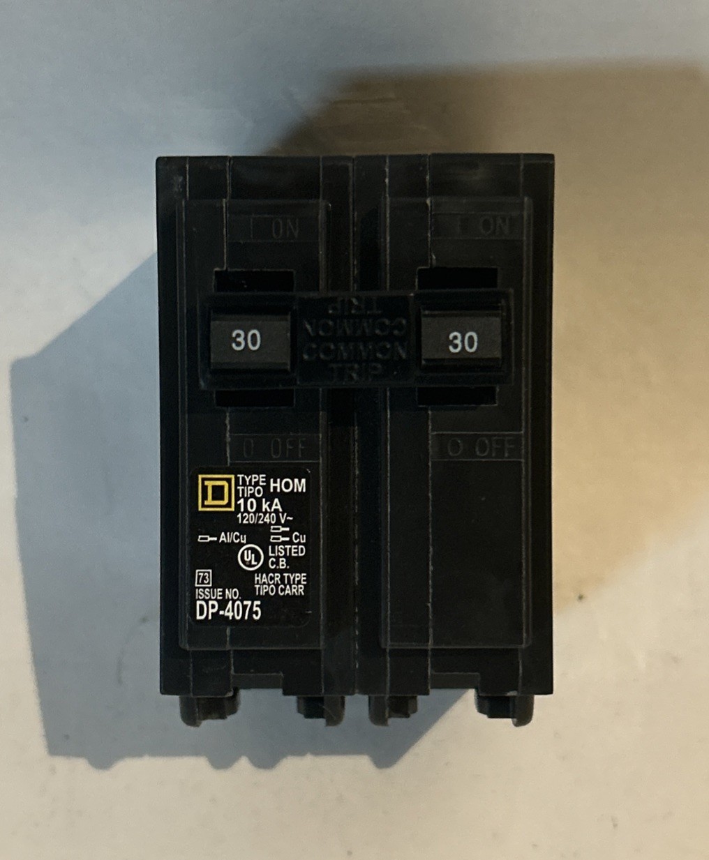 Square D HOM230CP 30 Amp 2 Pole 120/240V 50/60 Hz Plug-On Circuit Braker HOM230