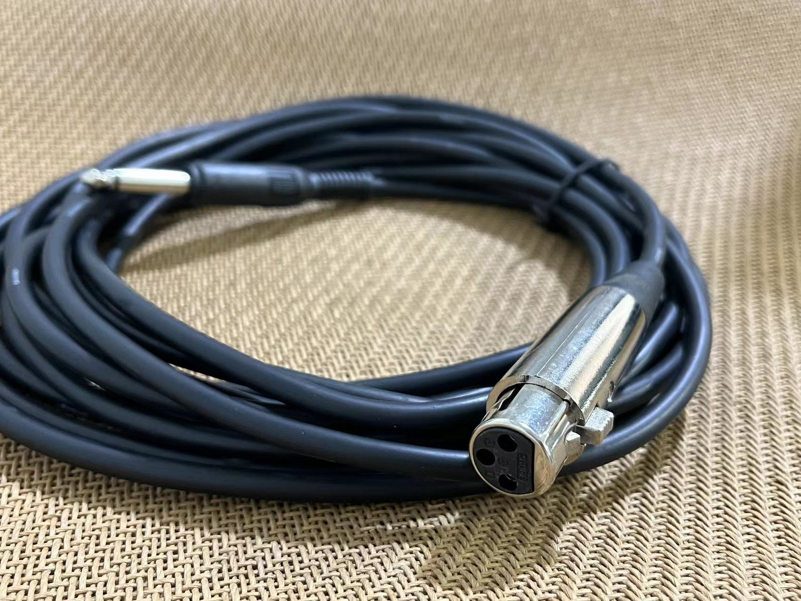 XLR 3-Pin Female to 1/4″ Plug TS Microphone Mono Cable Unbalanced Shielded Audio