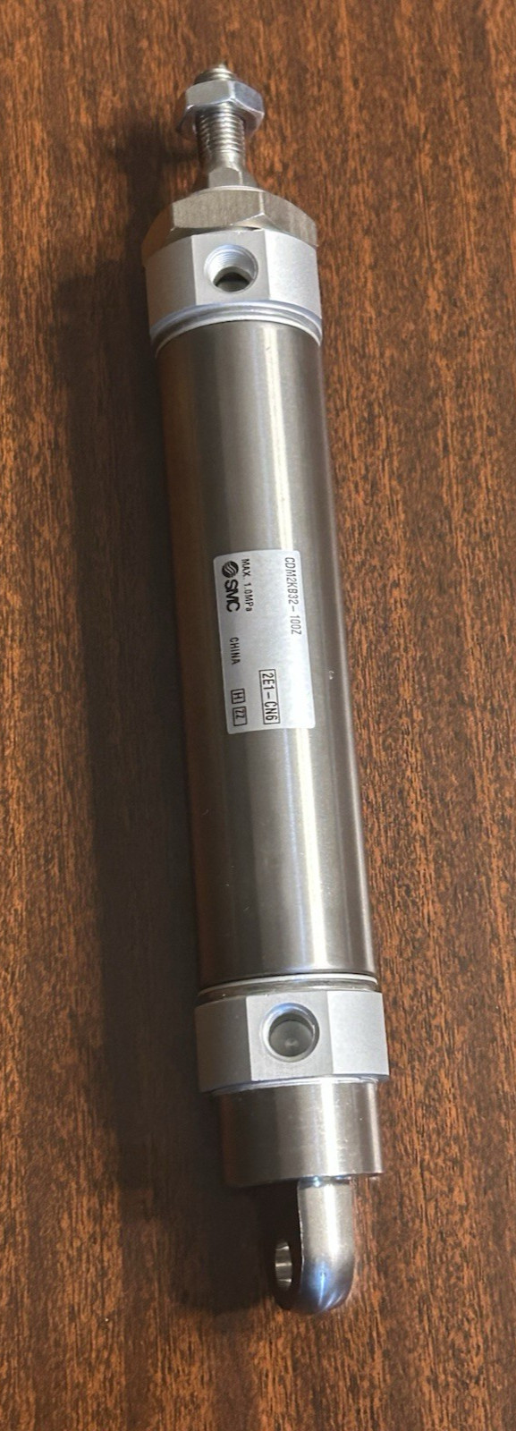 SMC CDM2KB32-100 Round Non-Rotating Single Rod Cylinder 32mm Bore 100mm Str, NEW