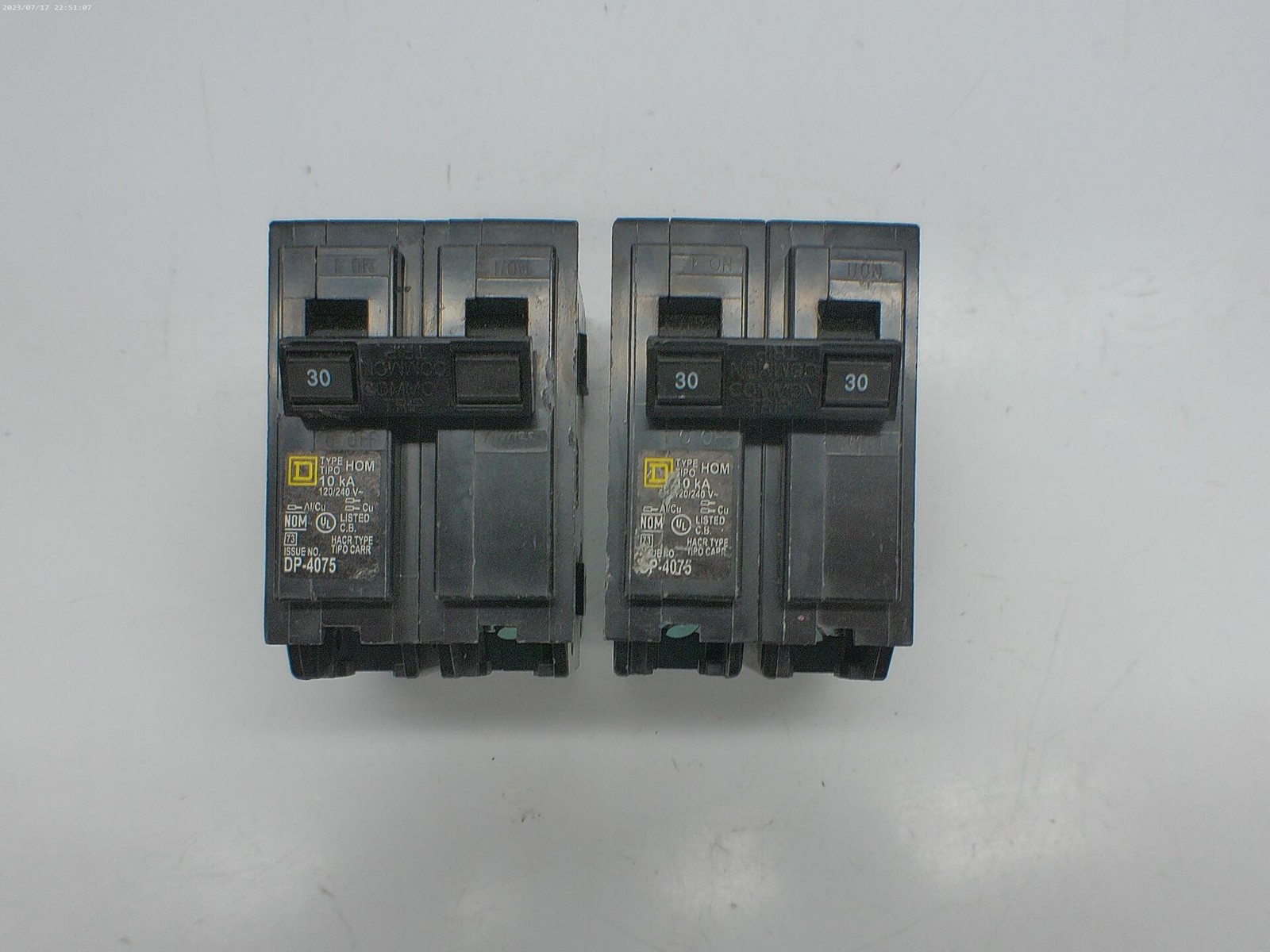 SQUARE D HOM230 BREAKER 2POLE 30AMP LOT OF 2 NSNP