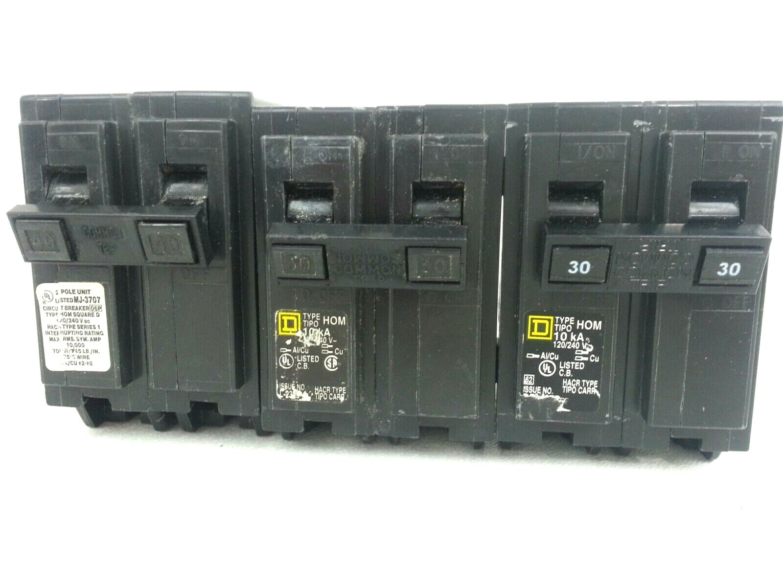 Lot of 3 – HOM240 & HOM230 Square D Assorted Circuit Breakers – Next Day Option