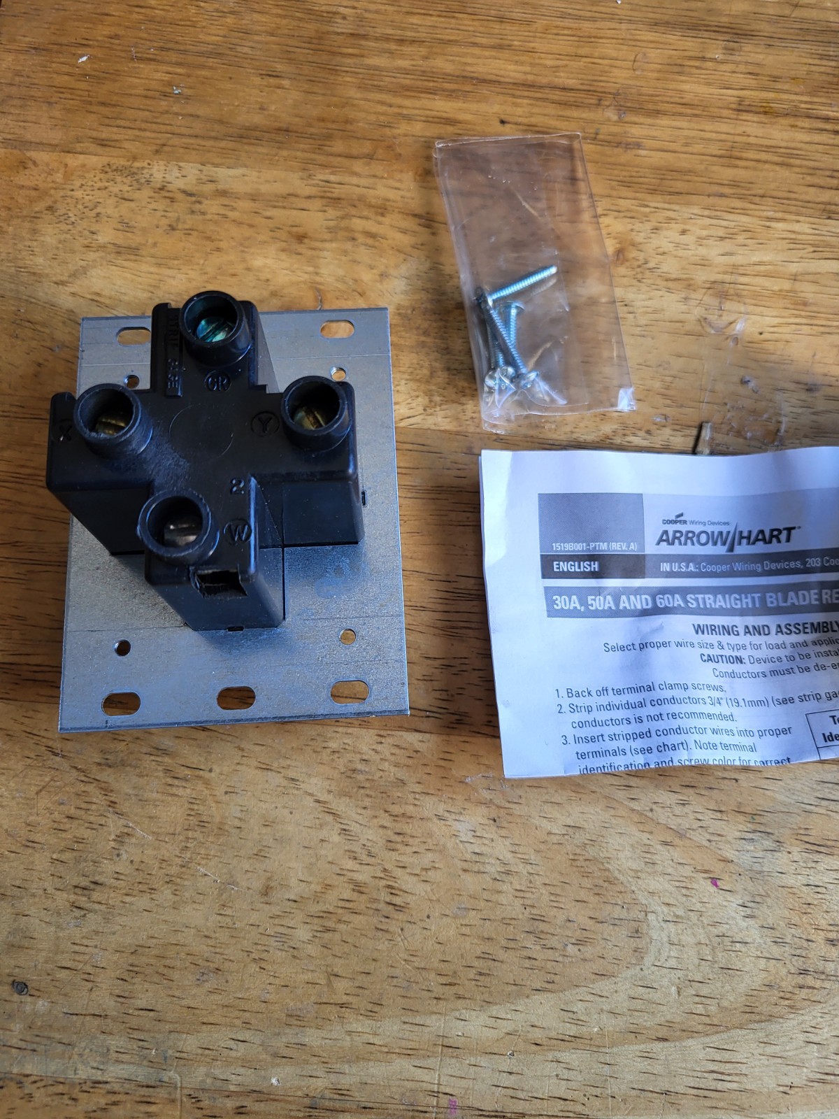 30A,125V/250V RECEPTACLE 14-30R FLUSH MOUNT Arrow Hart 5744N, DRYER BNIB