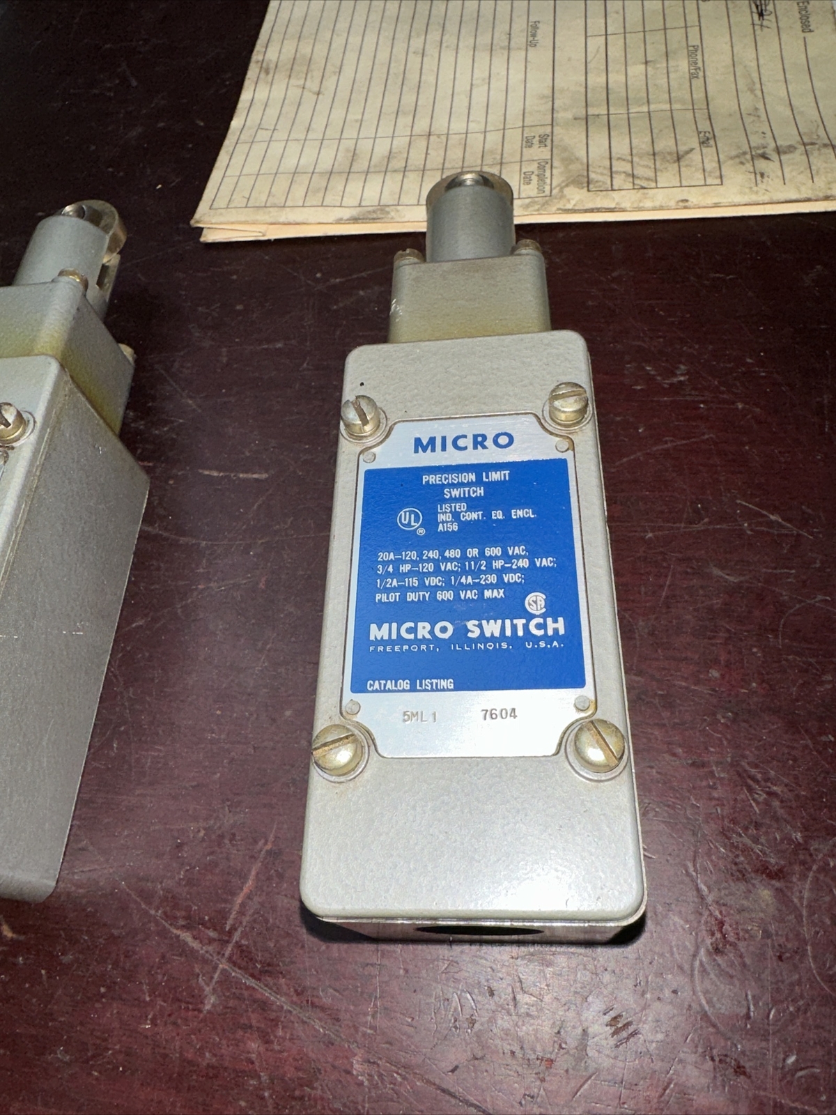 micro switch roller lever 5ml1 7604 And7739