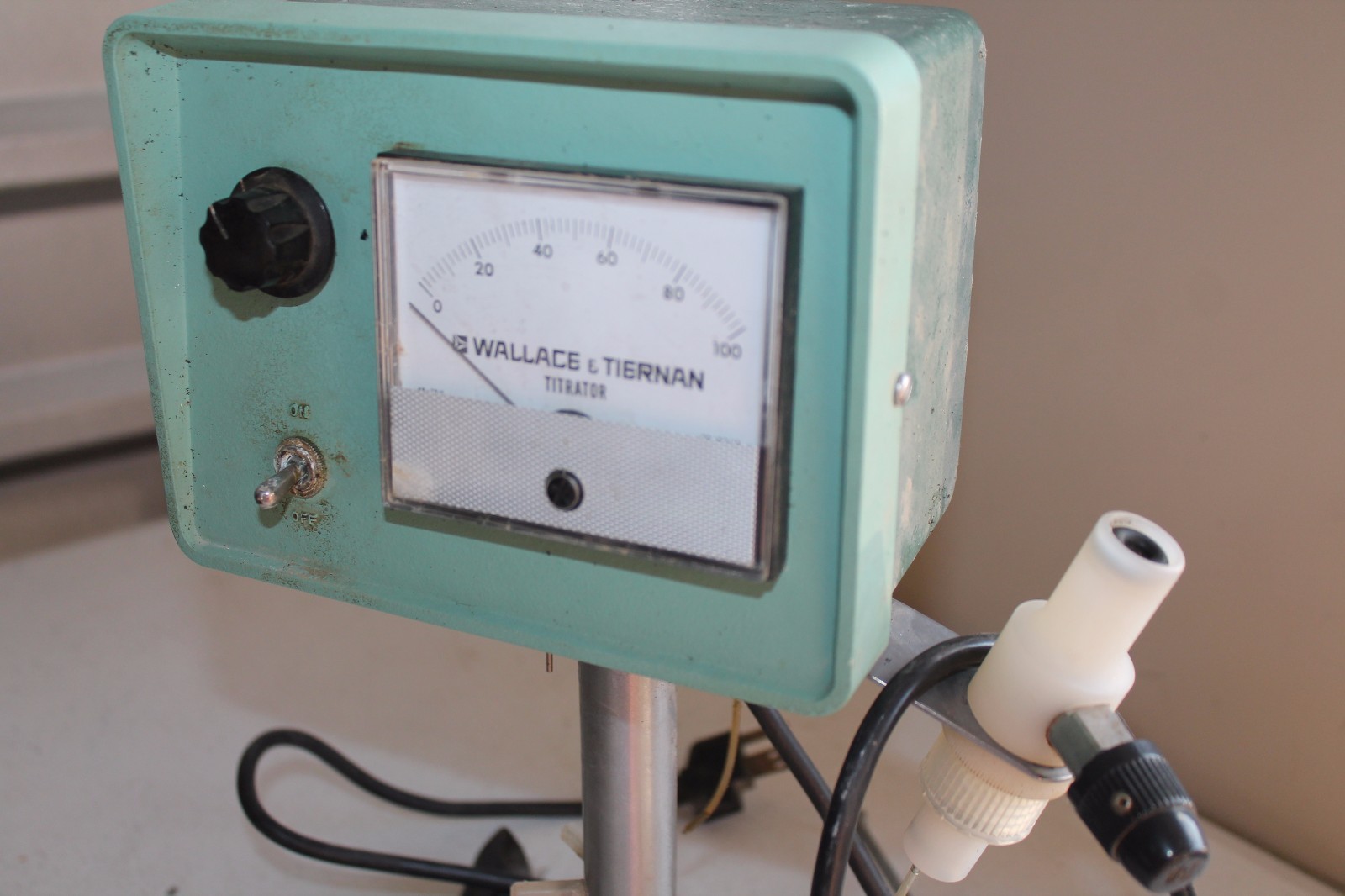 Wallace And Tiernan Titrator Pressure Machine