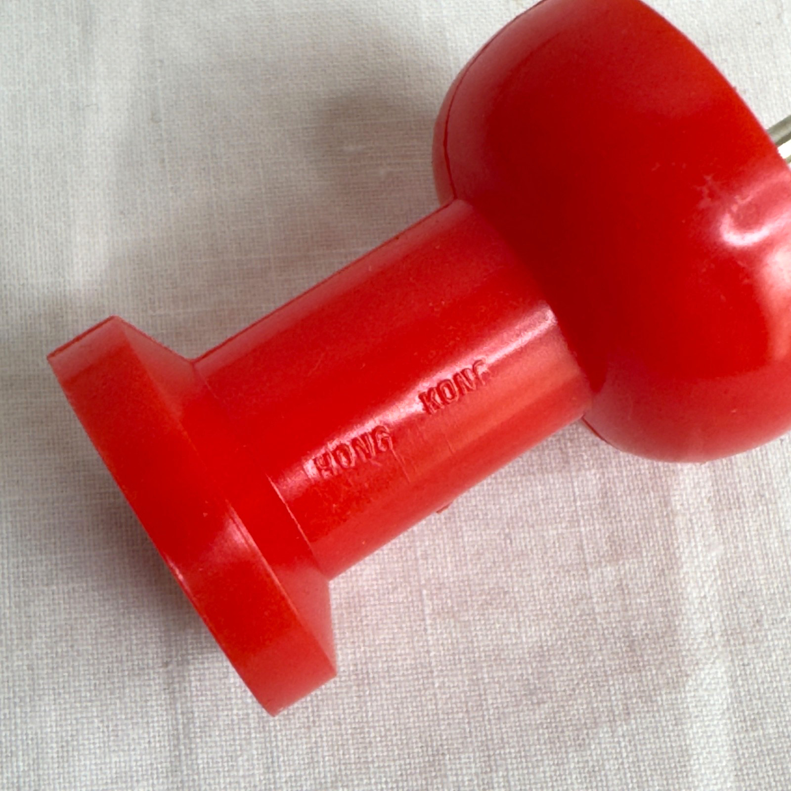 MCM Pop-Art LARGE 2″ PUSH-PINS Red BROWN White HONG KONG Retro OFFICE Supplies