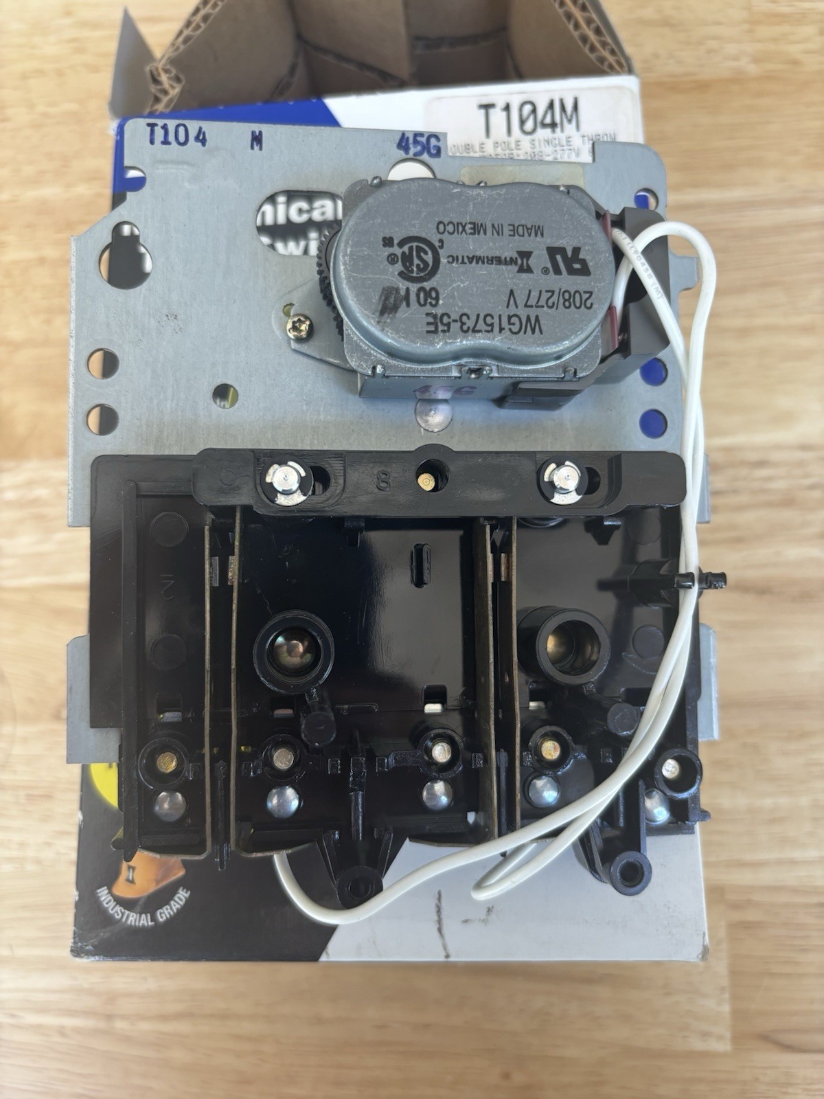 Intermatic T104M Mechanical Time Switch Mechanism Only 208-277V DPST 40A New