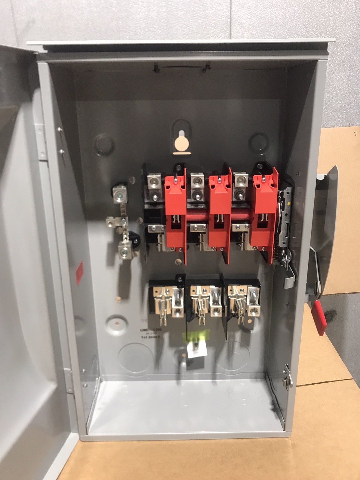 HOUSTON STOCK NEW SIEMENS GF324NRA NON FUSE DISCONNECT 400 AMP 3R FREE SHIPPING