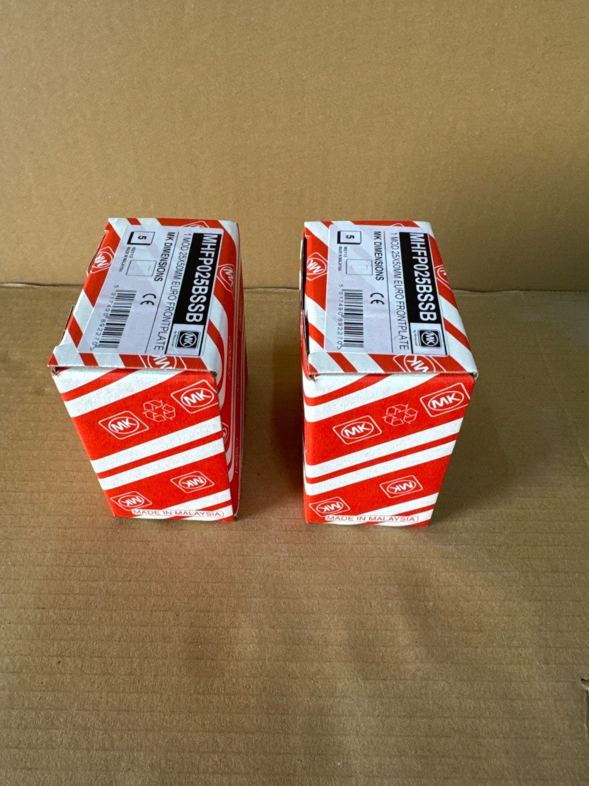 LOT 2 BOX MK MHFP025BSSB 1 MOD 25X50MM EURO FRONTPLATE (1box=5PCs)