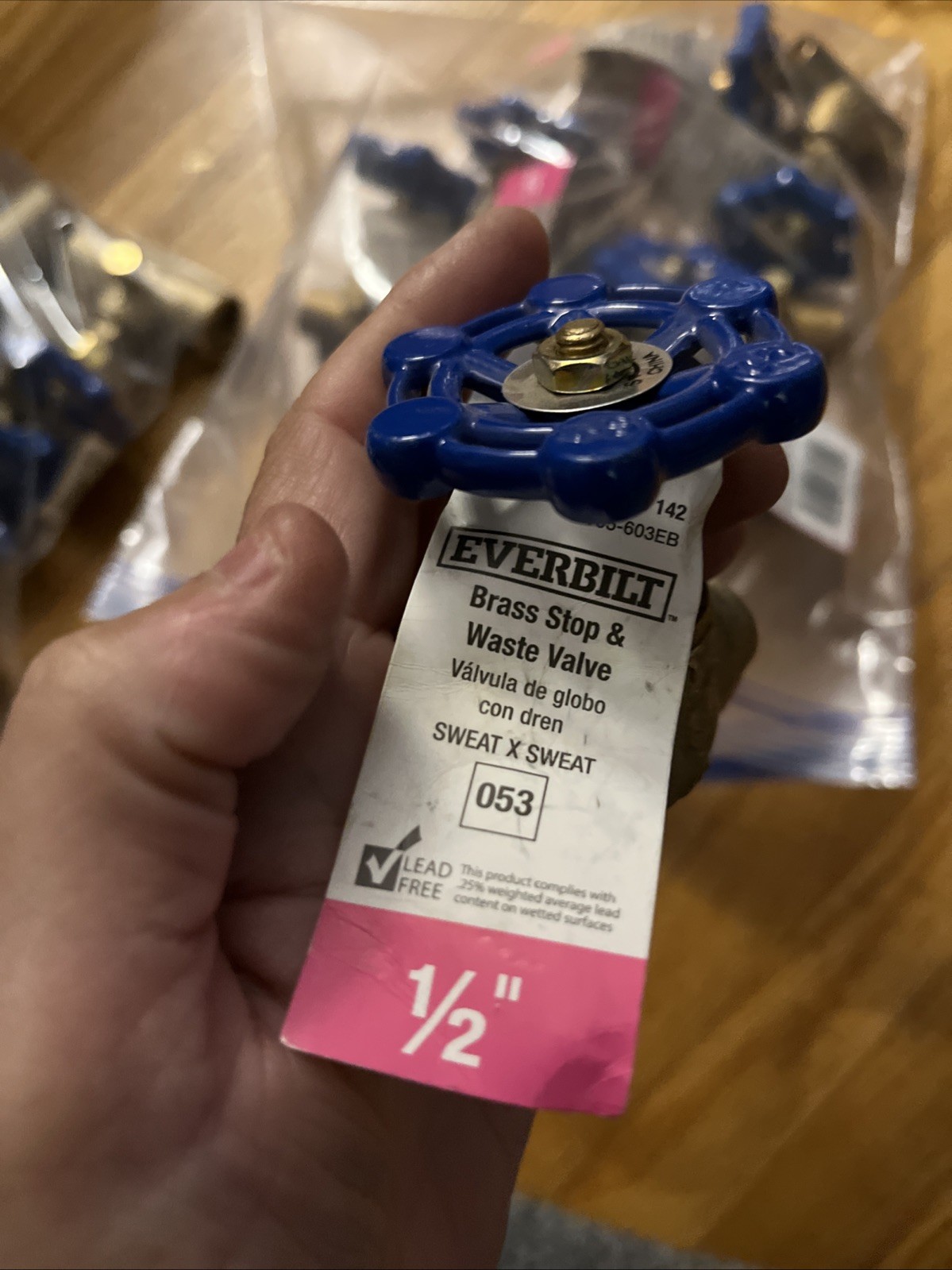 Mixed Lot of 85 Plumbing Valves – New – Please See Pictures
