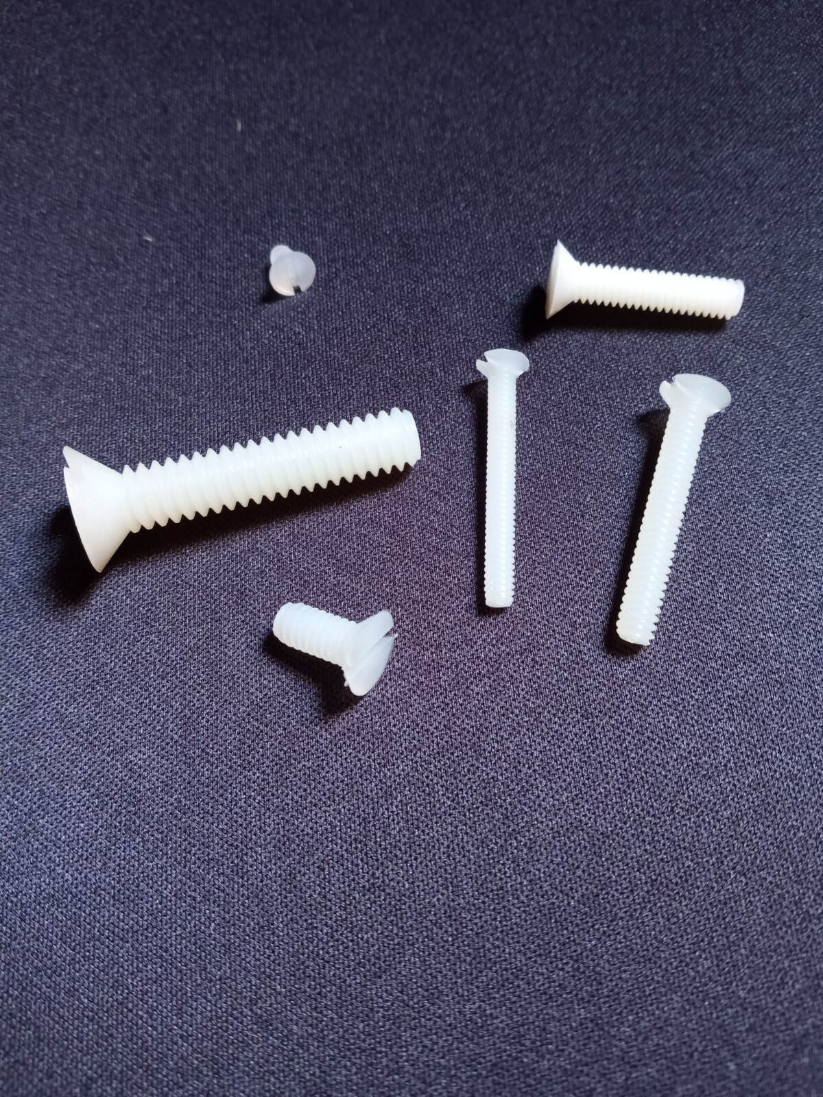 Nylon Plastic Countersunk Flat Head Machine Screws